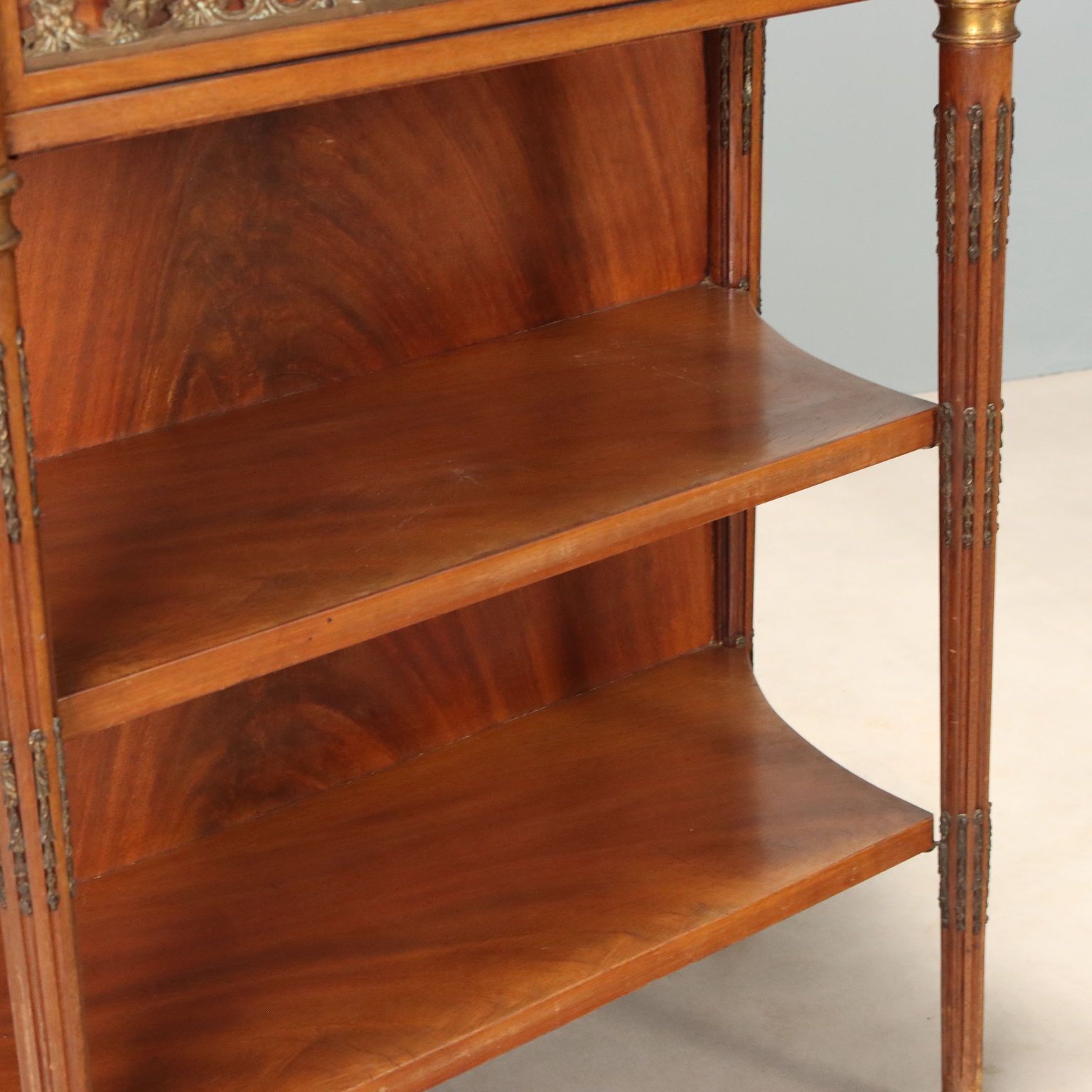 Neoklassieke mahonie console photo vinterior