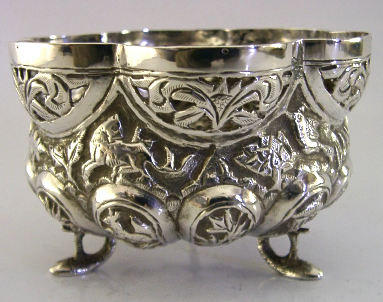 Indiaas massief zilveren schaal ca. 1900, antiek, dieren, 81g photo Woonaccessoires