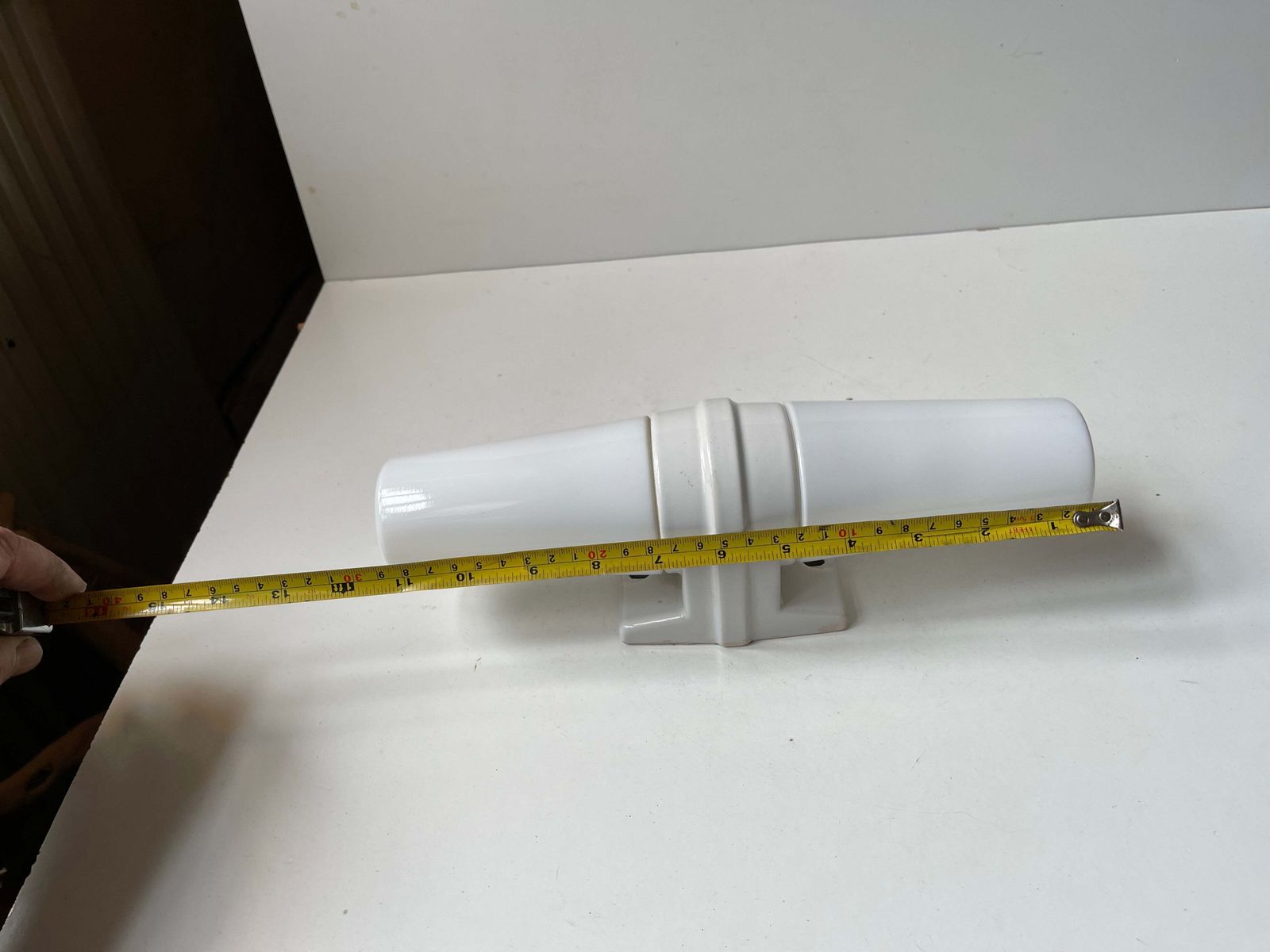 Scandinavische minimalistische witte dubbele badkamerlamp van Sigvard Bernadotte voor Ifö photo buy