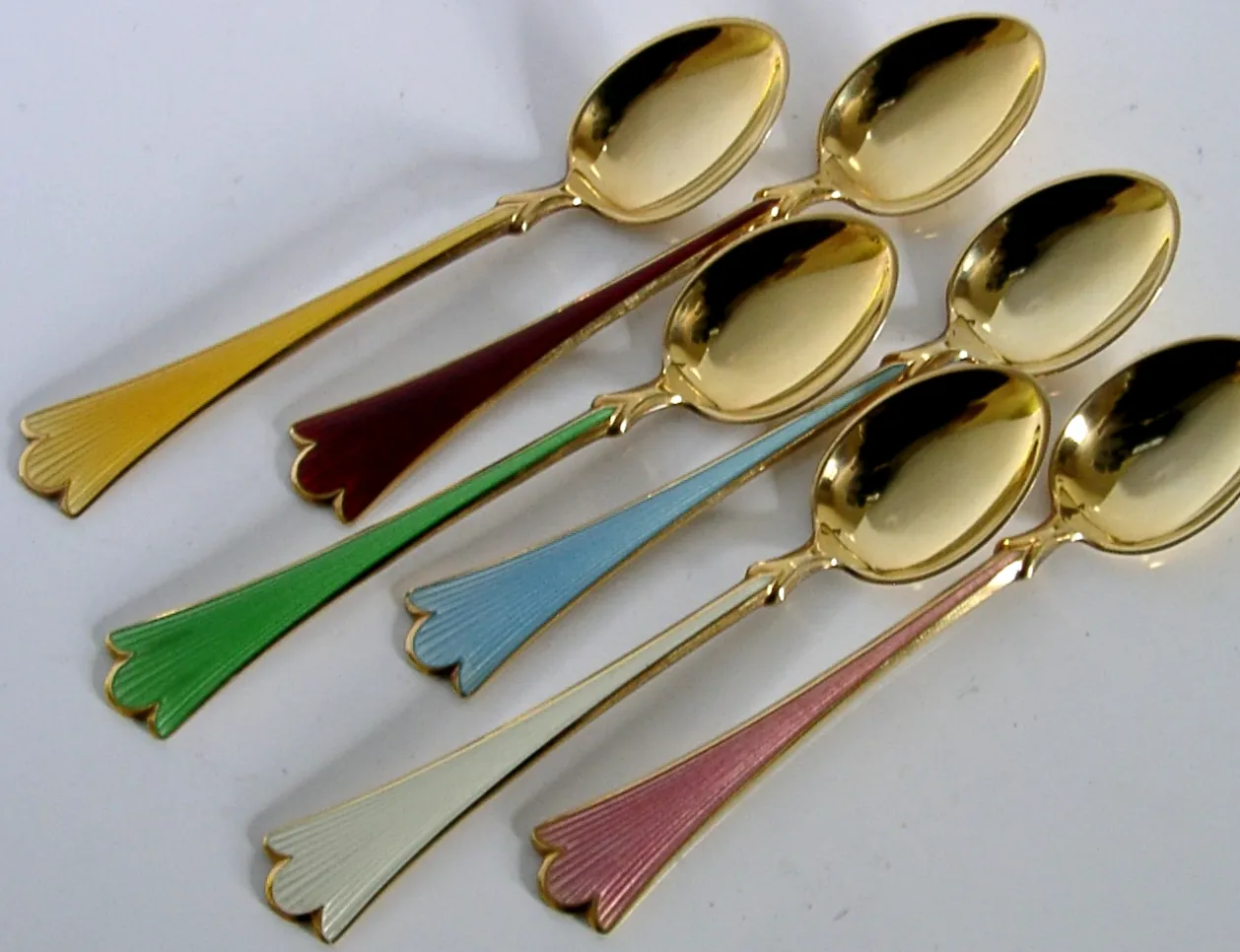Six cuillères norvégiennes en argent massif sterling doré et émail, vers 1970 photo for sale