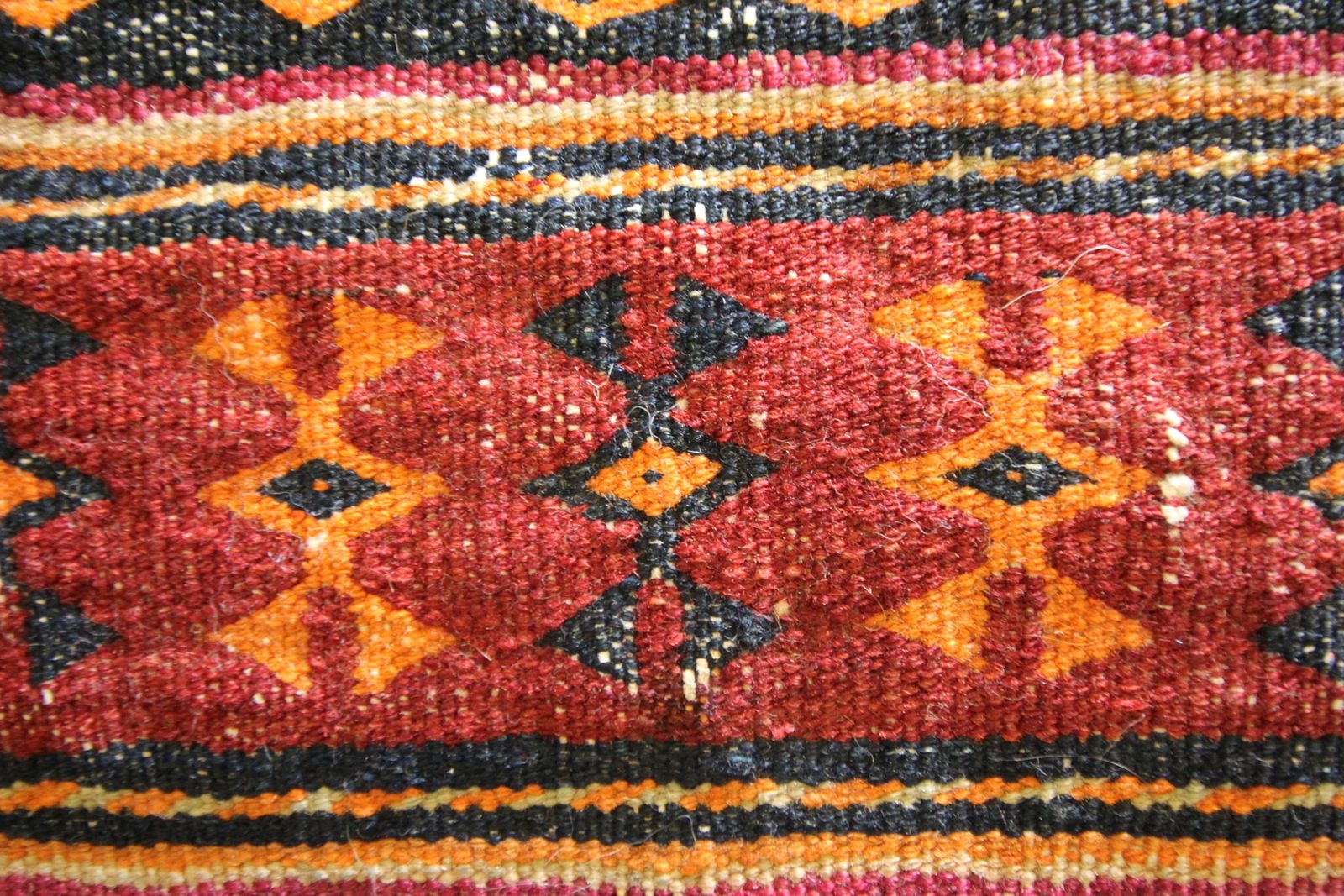 Antiek tapijt zoutzak handgeweven oosters tapijt blauw rood wol zoutzak photo 1536.0