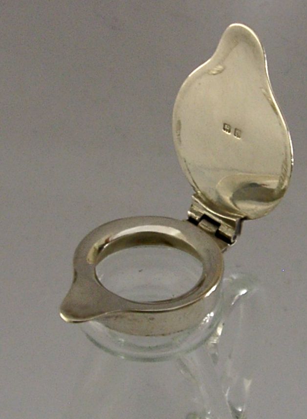 Engelse sterling zilveren whisky noggin mini-karaf 1918 Barware photo Woonaccessoires