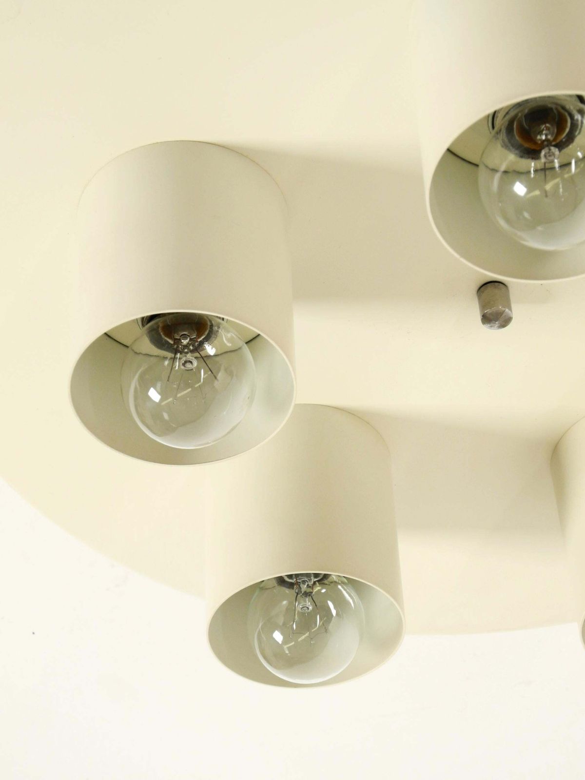 379.0 Grote metalen Space Age Brutalist plafond- of wandlamp uit de jaren 1970 van "Beisl Leuchte" photo