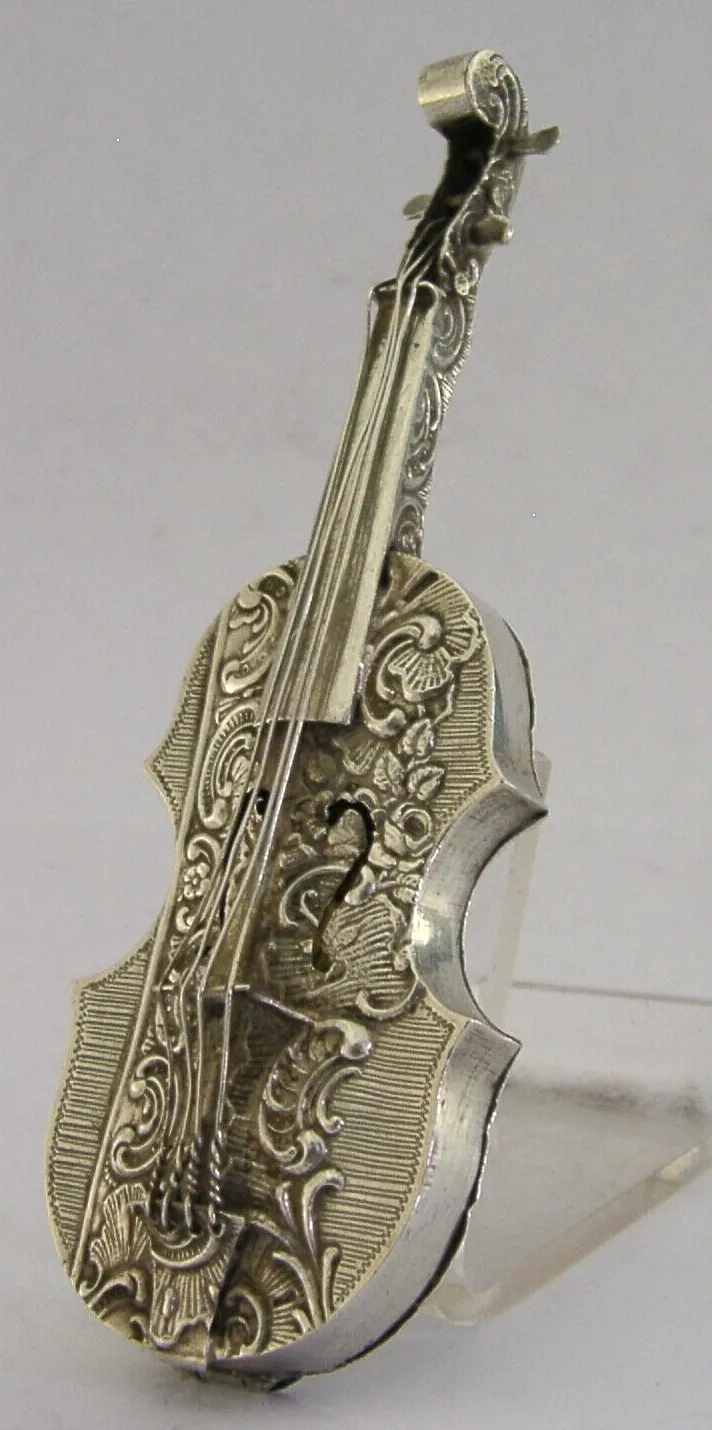 photo furniture Massief zilveren potpourridoos in de vorm van een cello, 12 cm, jaren 1890, antiek bureauobject, zeldzame curiositeit