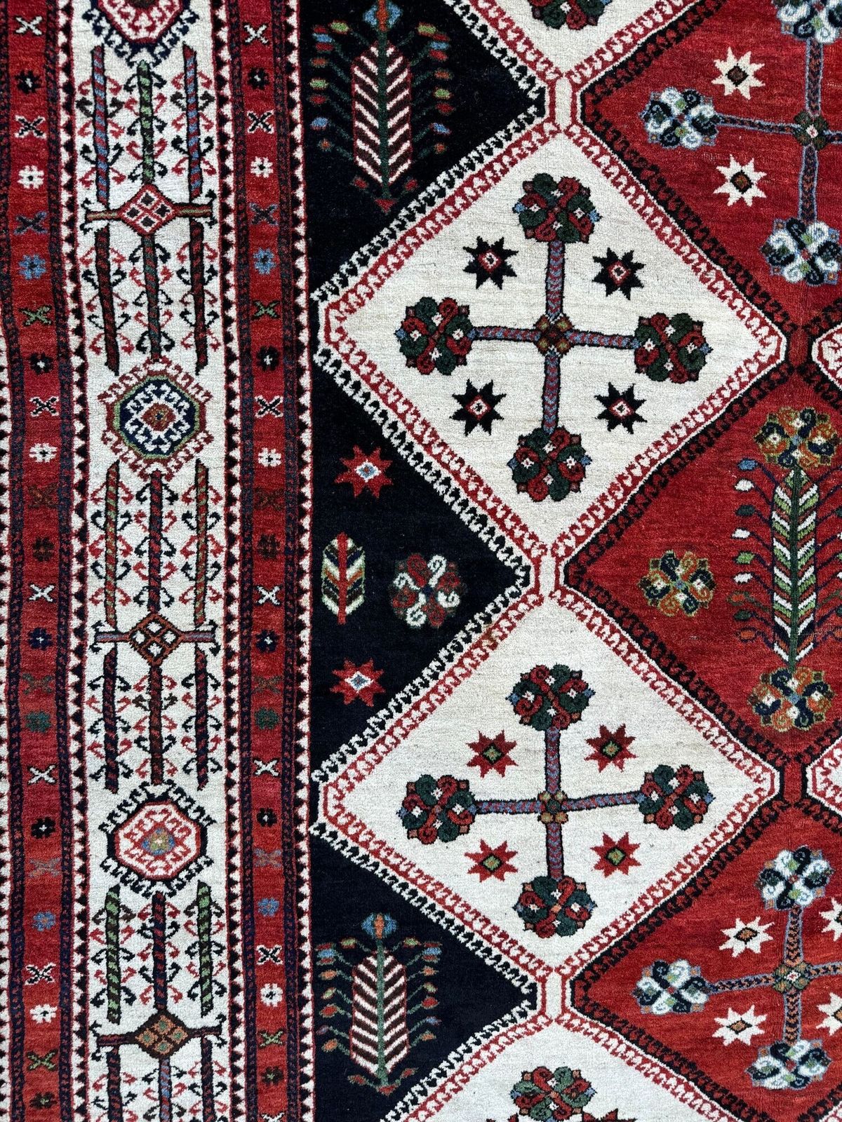 photo vinterior Antiek Lori Tapijt 3,01 m x 2,11 m