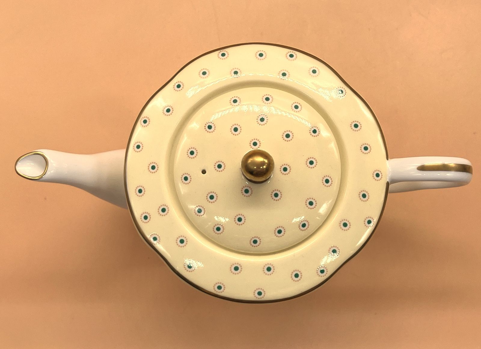 Wedgwood China Harlequin Collection Polka Dot 0.75 Pint Capacity Teapot. photo 125.0