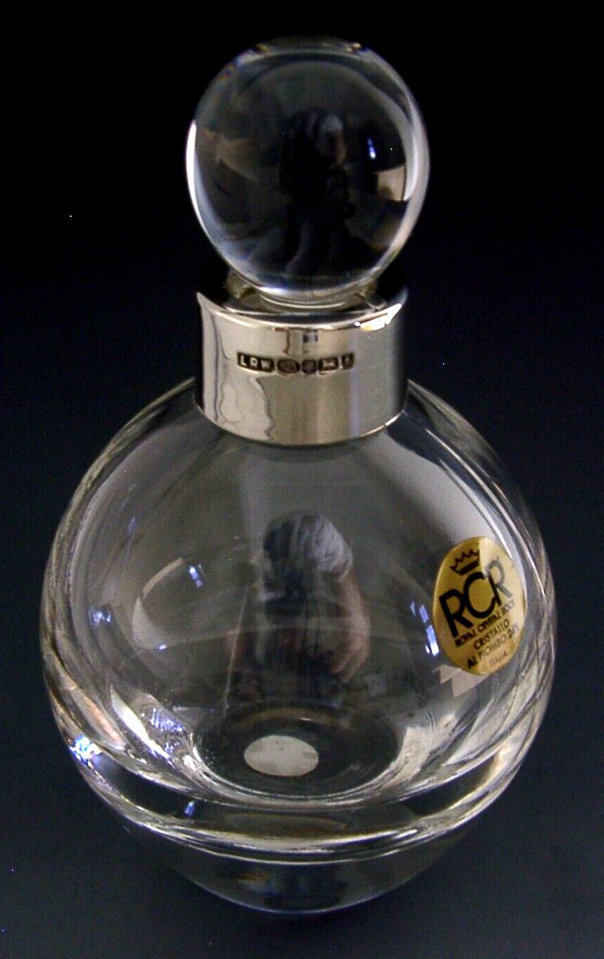 Flacon de parfum anglais en argent massif sterling et verre cristal, pour coiffeuse, 2005 photo furniture