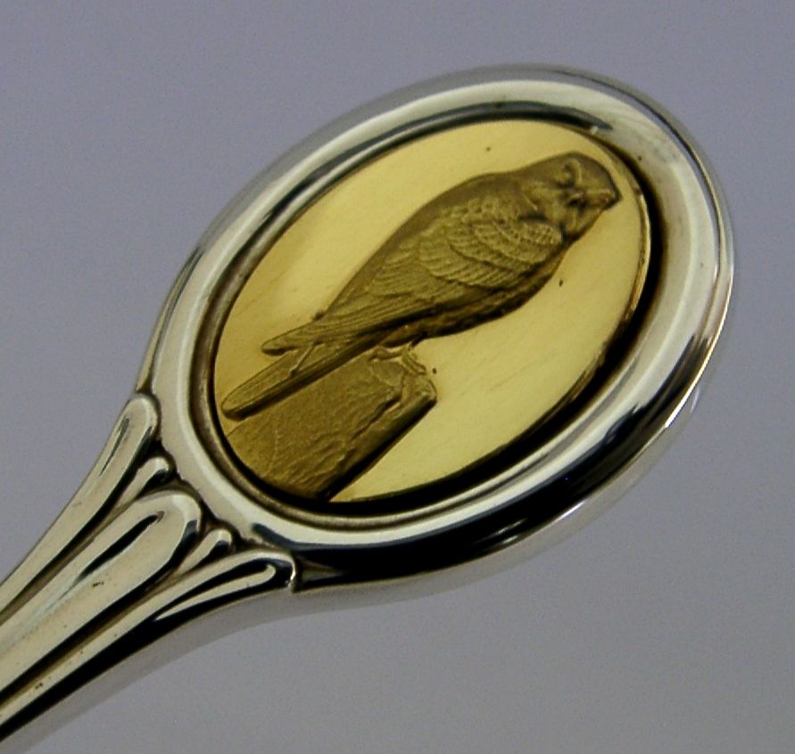 Zwaar 27g massief sterling zilver Kestrel lepel Londen 1975 vogel dier photo for sale