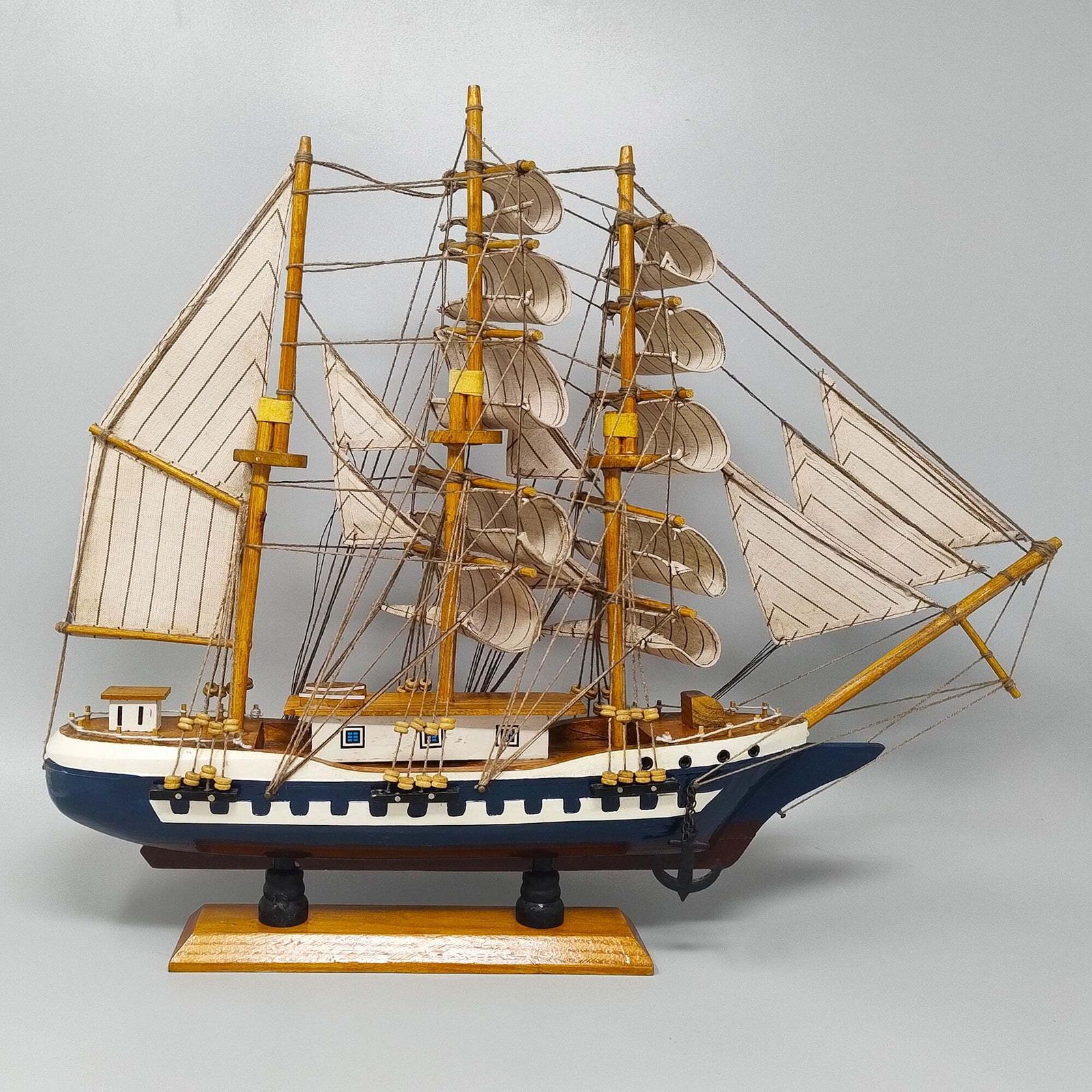 Maquette de bateau « Circa Victoria 1828 », années 1970, fabriquée en Angleterre photo vinterior