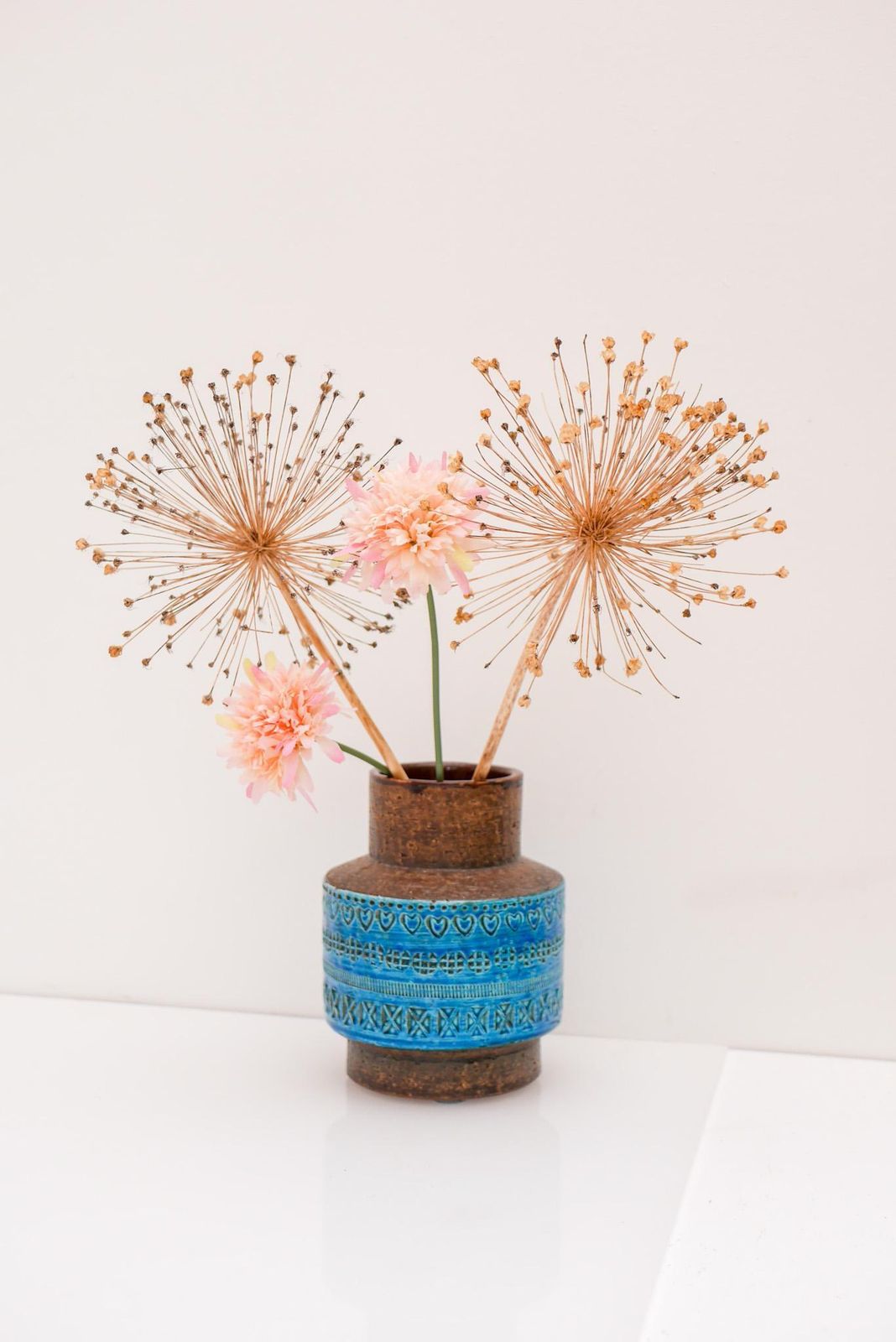 270.0 Bitossi Pottery Vase, Rimini Blue, By Aldo Londi, Italy photo
