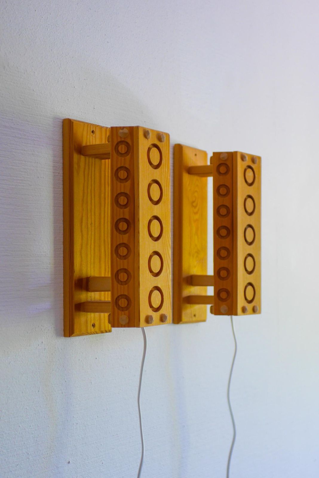 Scandinavian Modern Sconces. A Pair Of Mid Century Modern Pine Wood Wall Lights photo vinterior