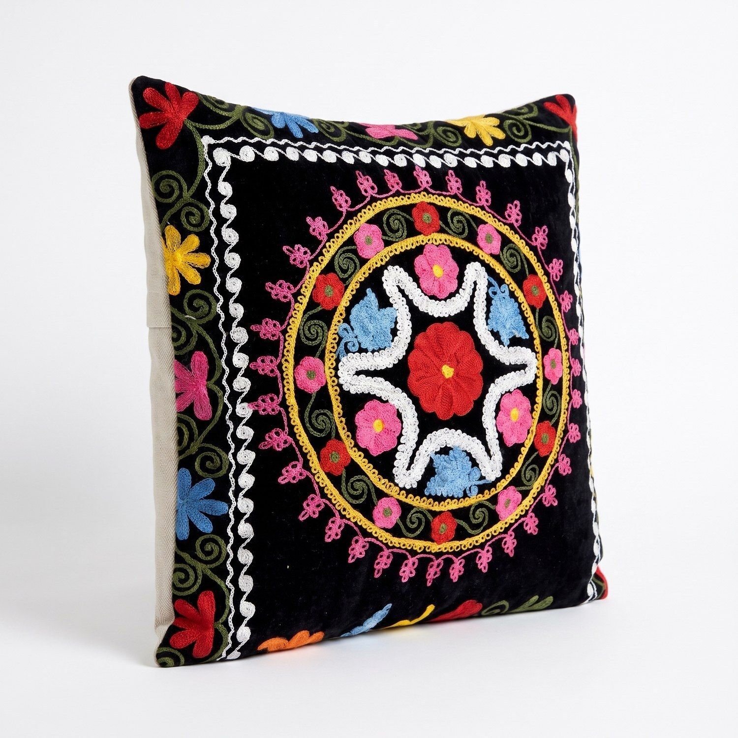 Geborduurde katoenen Suzani kussenhoes 45 x 46 cm photo furniture