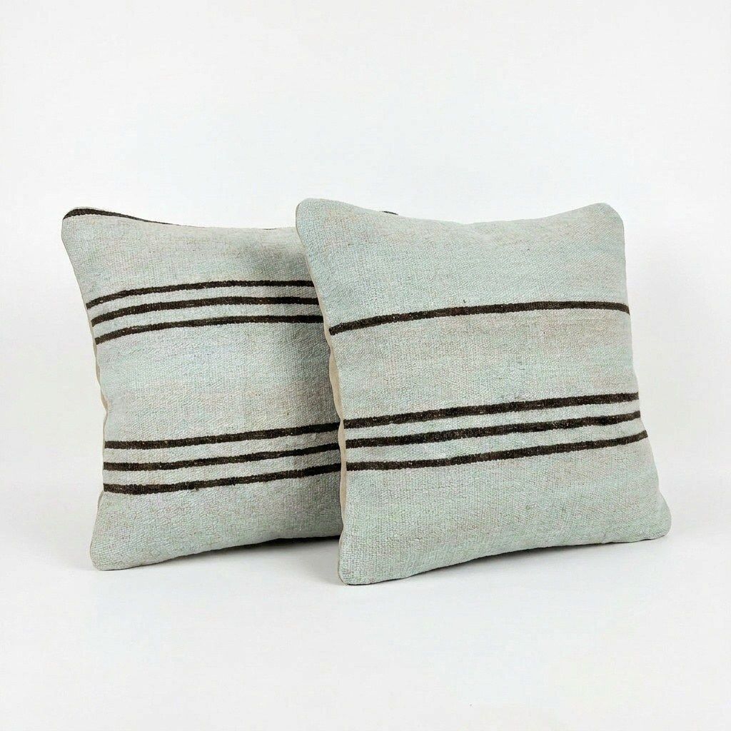 Oushak Kilim Kussenhoes 49 x 50 cm, Set van Twee photo for sale