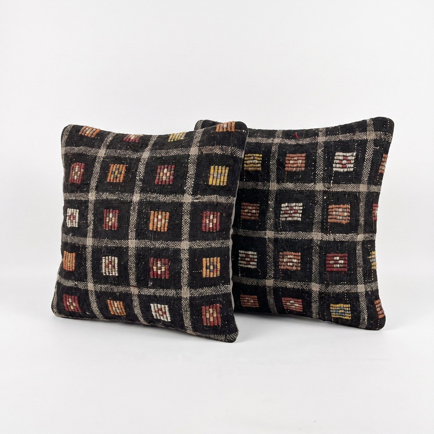 Housse de coussin kilim anatolien 49 x 50 cm, lot de deux photo furniture