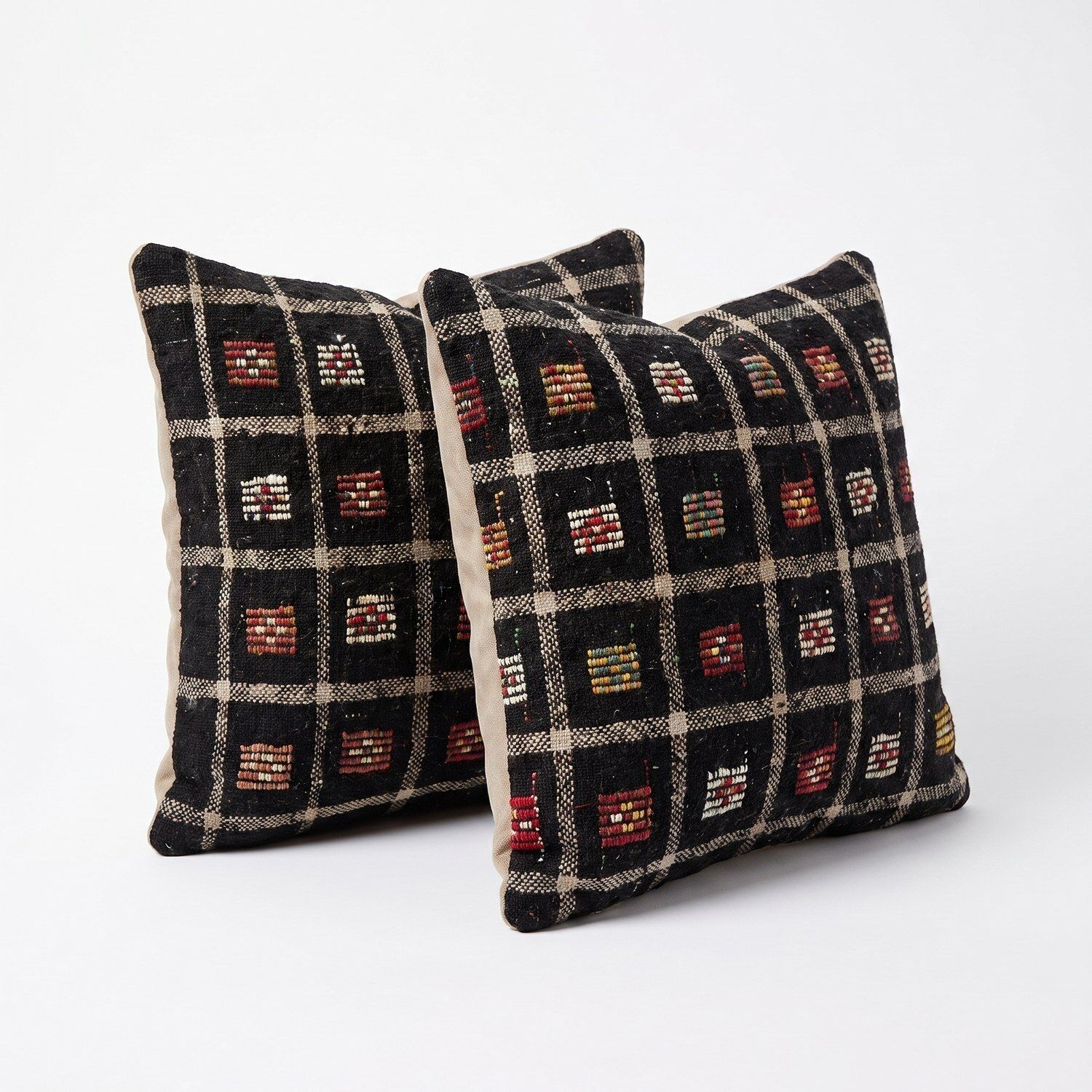 Turkische Kilim Kussenhoes 60 x 60 cm, Set van Twee photo for sale
