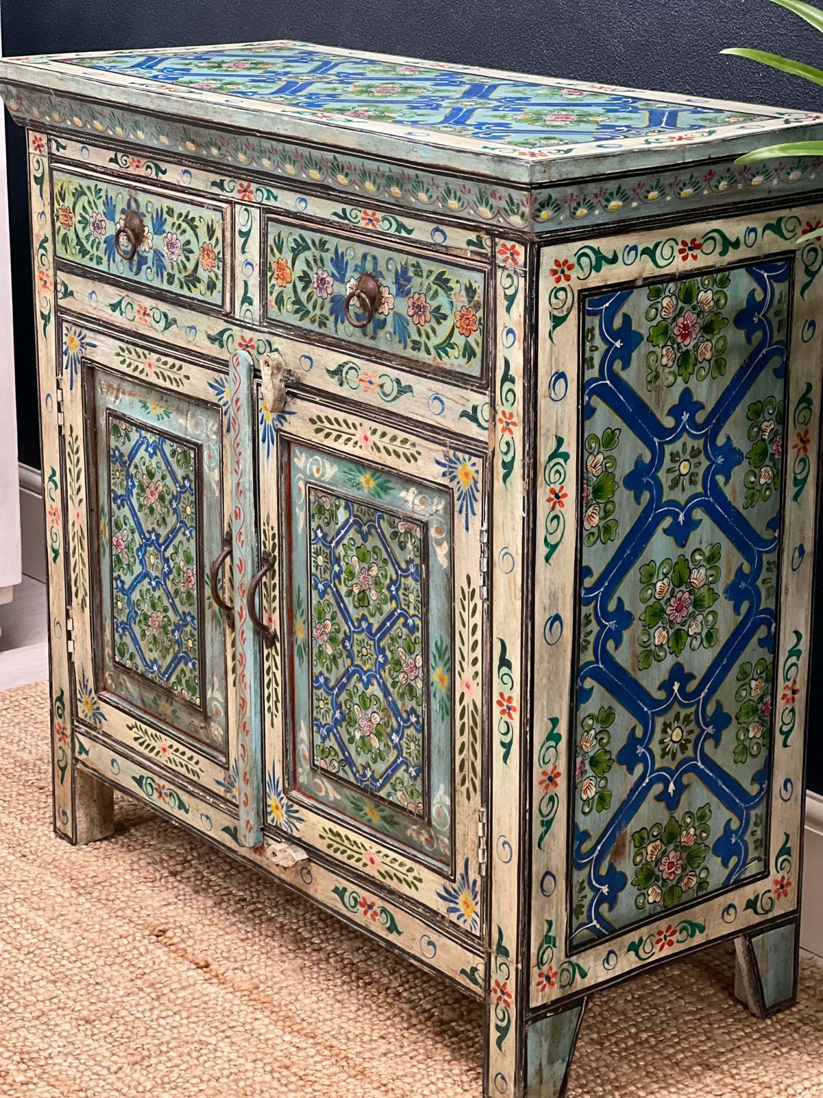 Geschilderd vintage Indiaas dressoir photo furniture