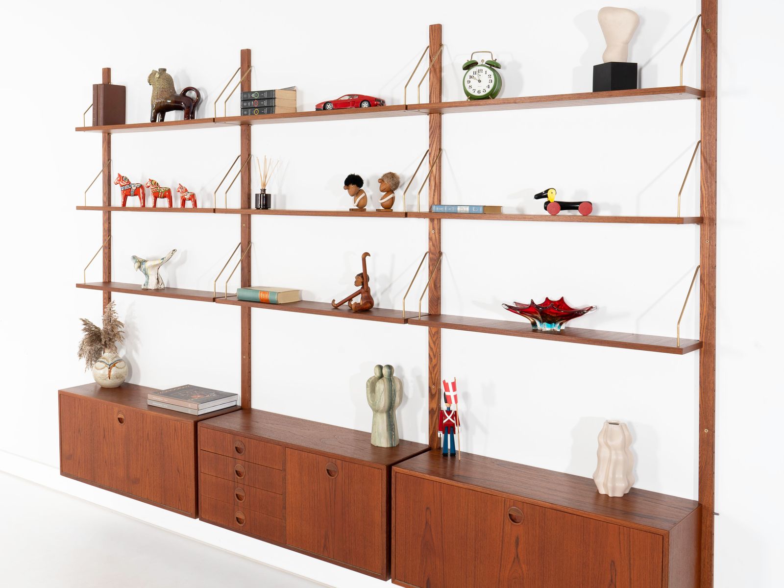 Teak Modular Shelving Unit, Danish Design, 1960s, Designed By Rud Thygesen & Johnny Sørensen, Manufactured By Hg Furniture photo vinterior