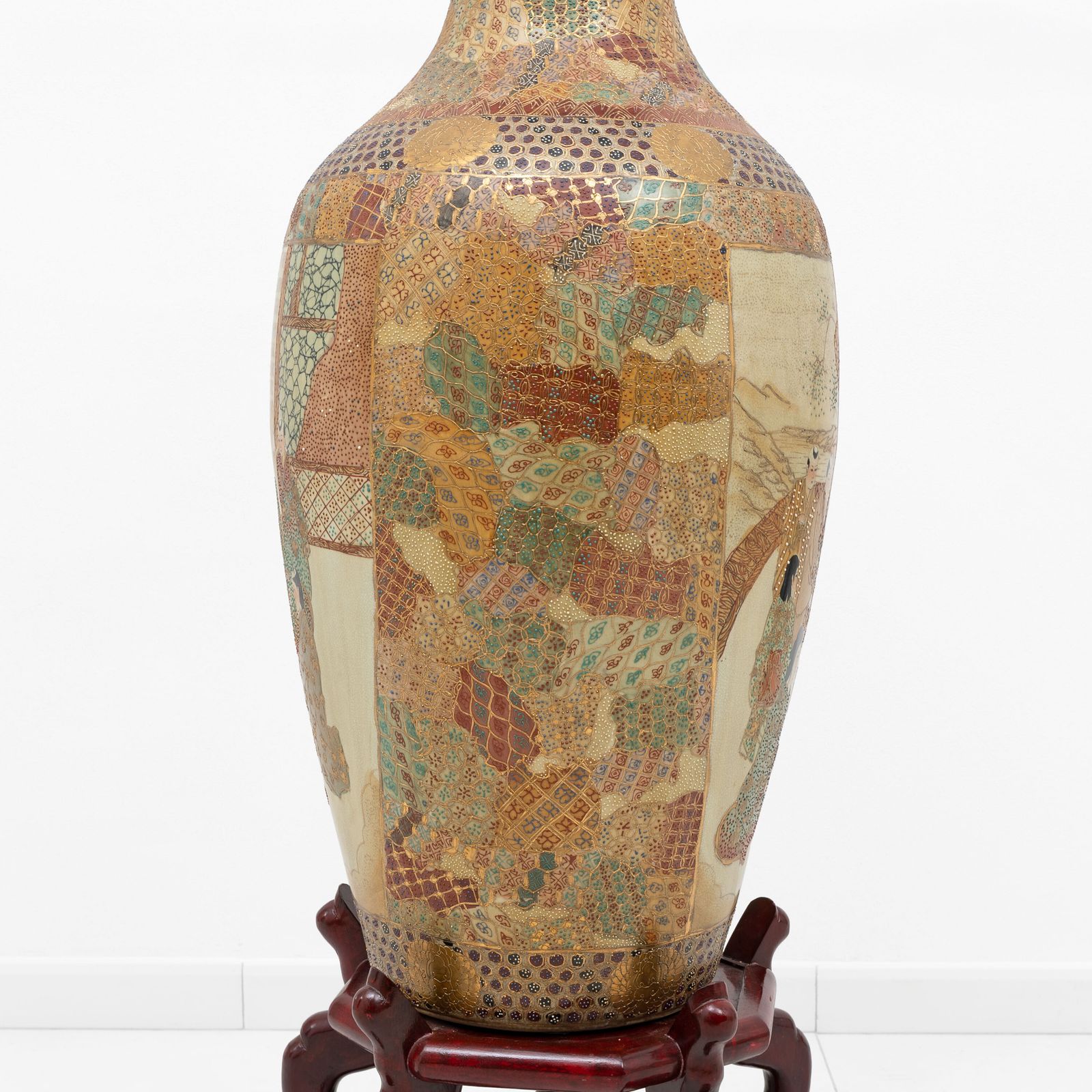 Large Japanese Royal Satsuma Vase With Figural And Gilt Decoration photo Home Decor