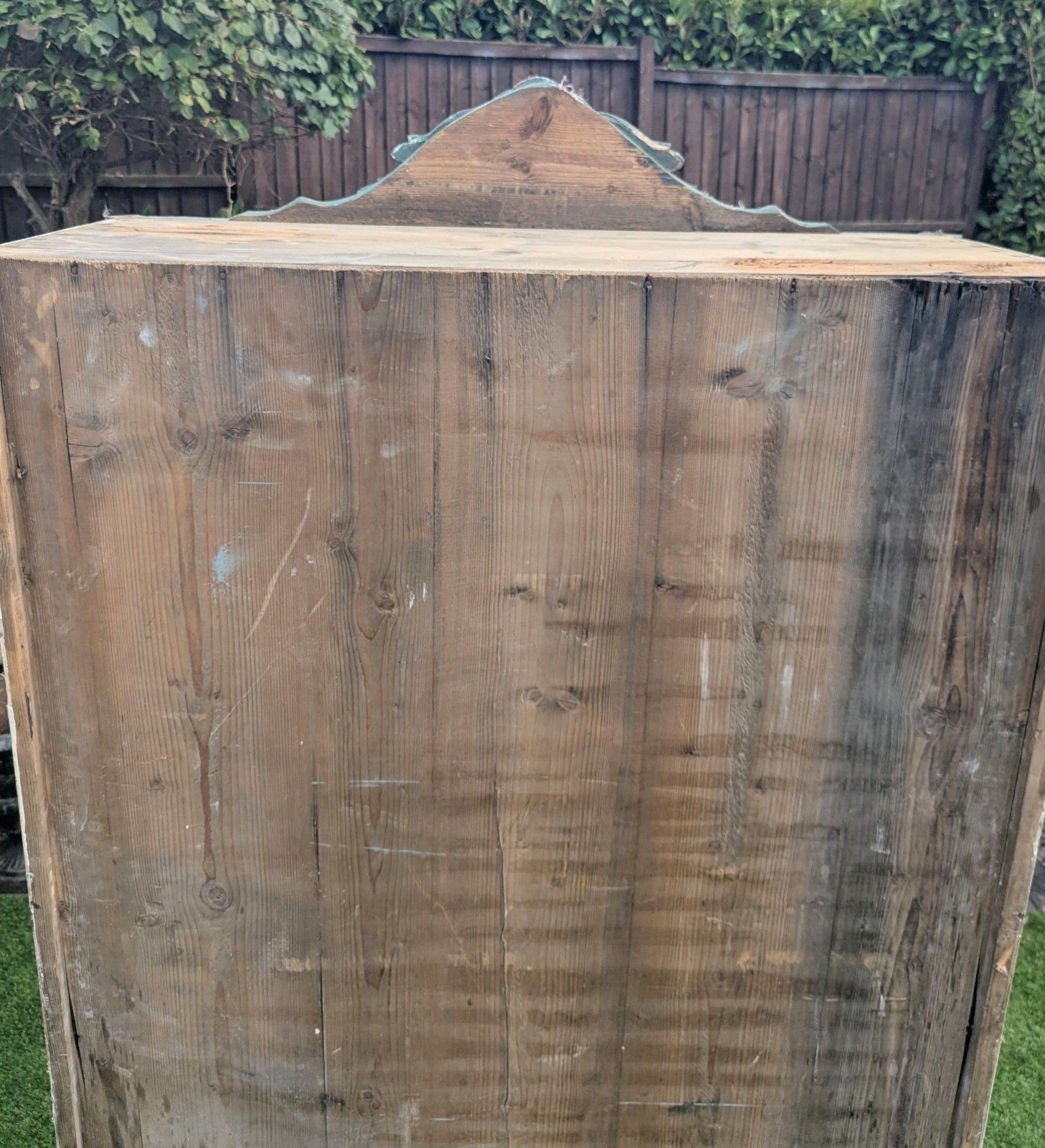 photo vintage Mid Late 19th Century Italian Pine Painted Wardrobe Delivery Available 0366