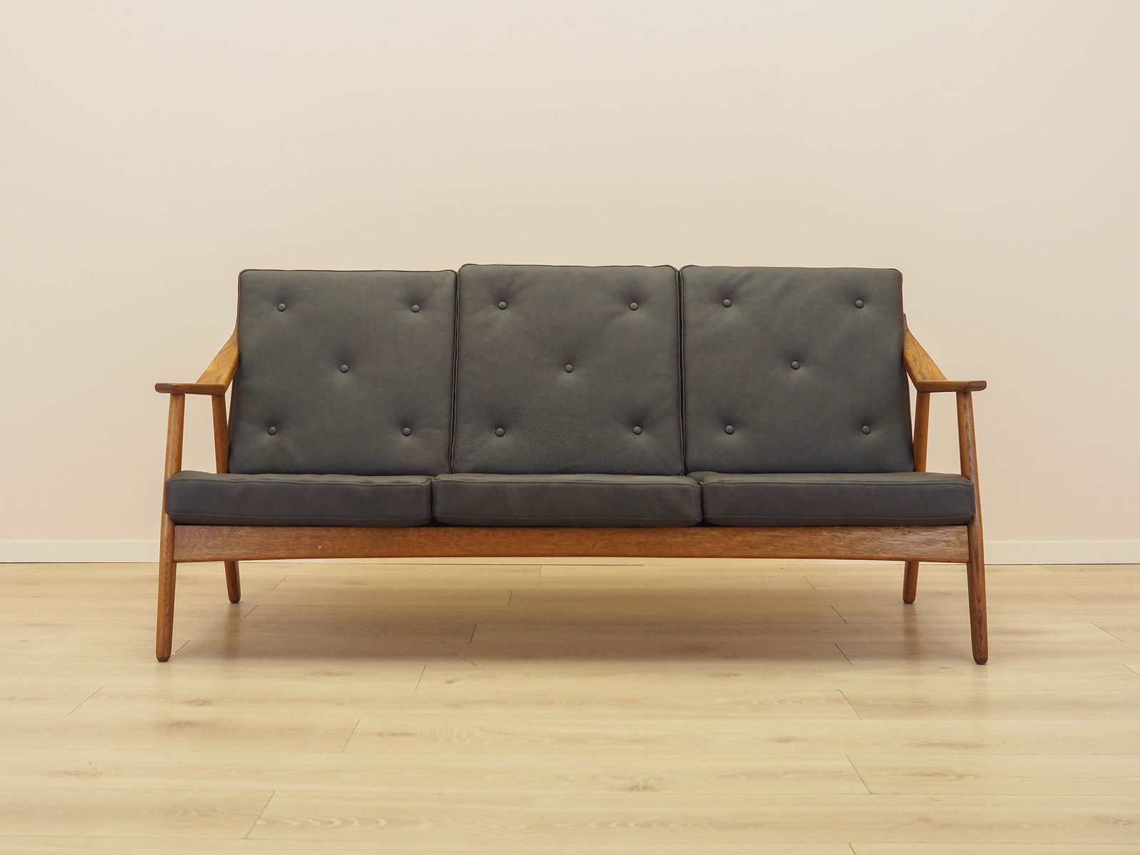 Brockmann Petersen Eikenhouten Bank voor Randers Møbelfabrik, Leren Bekleding, Denemarken, jaren 1970. photo furniture