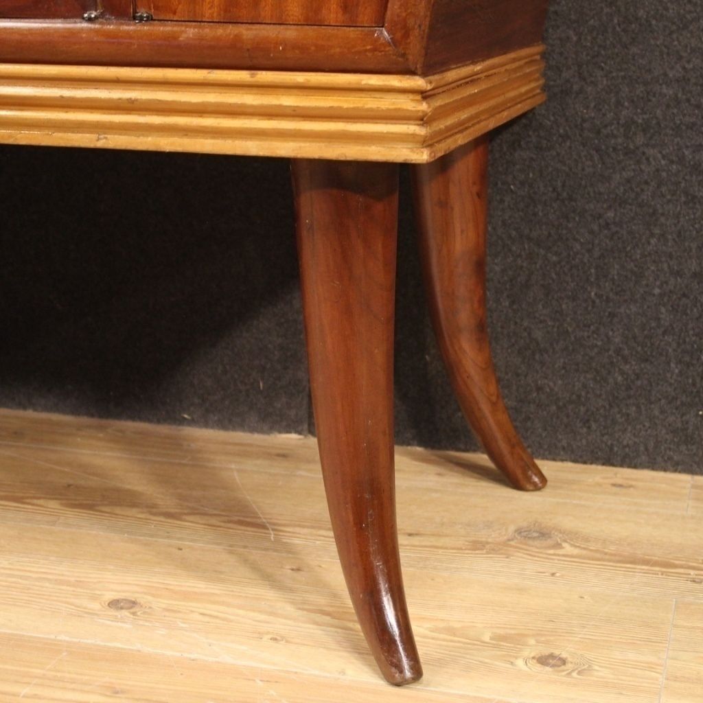 Mobilier Buffet de style italien, années 1950 photo