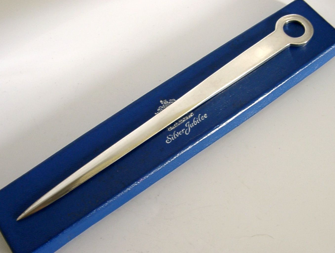 Sterling Silver Desk Letter Envelope Opener 1977 Boxed Silver Jubilee 58g photo for sale