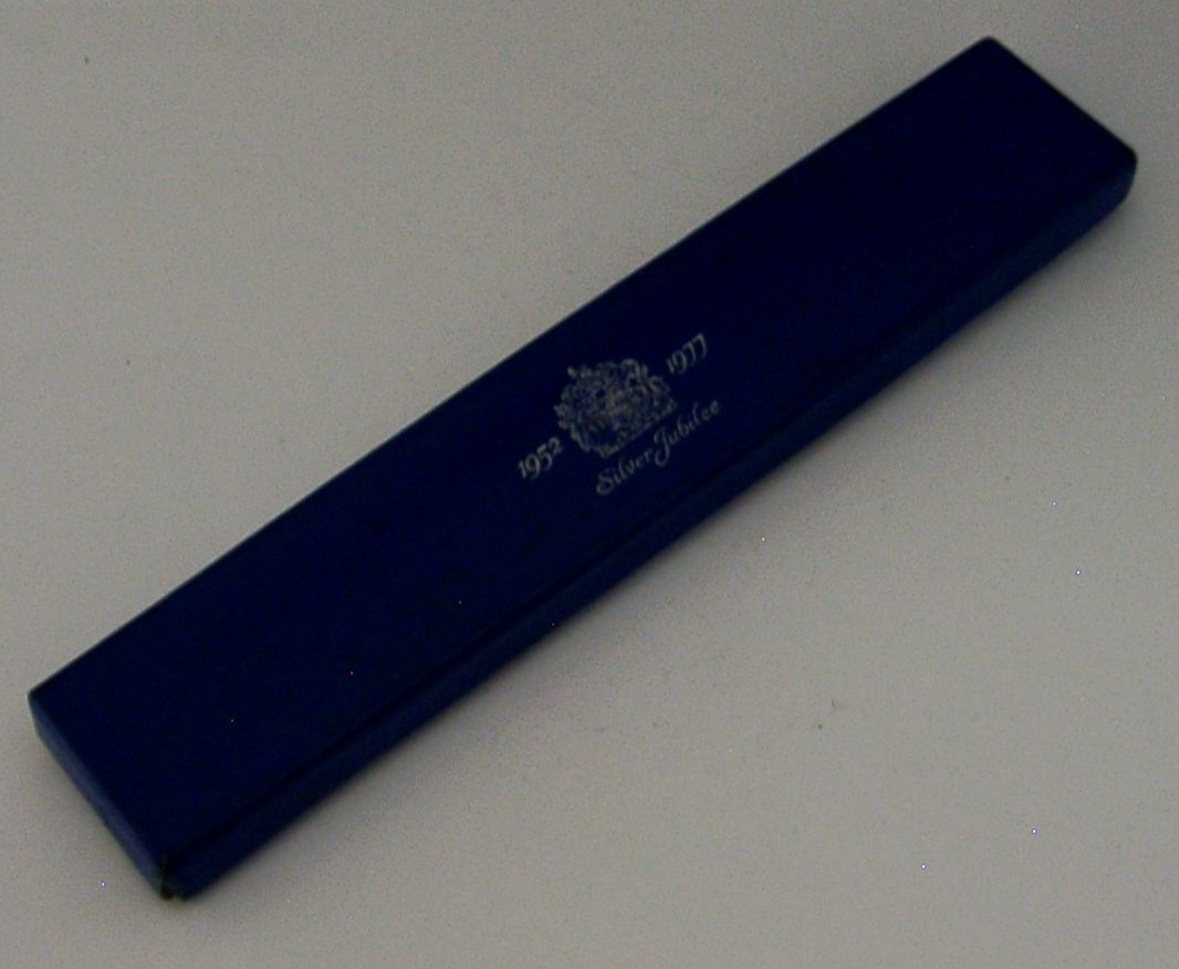 Sterling Silver Desk Letter Envelope Opener 1977 Boxed Silver Jubilee 58g photo buy