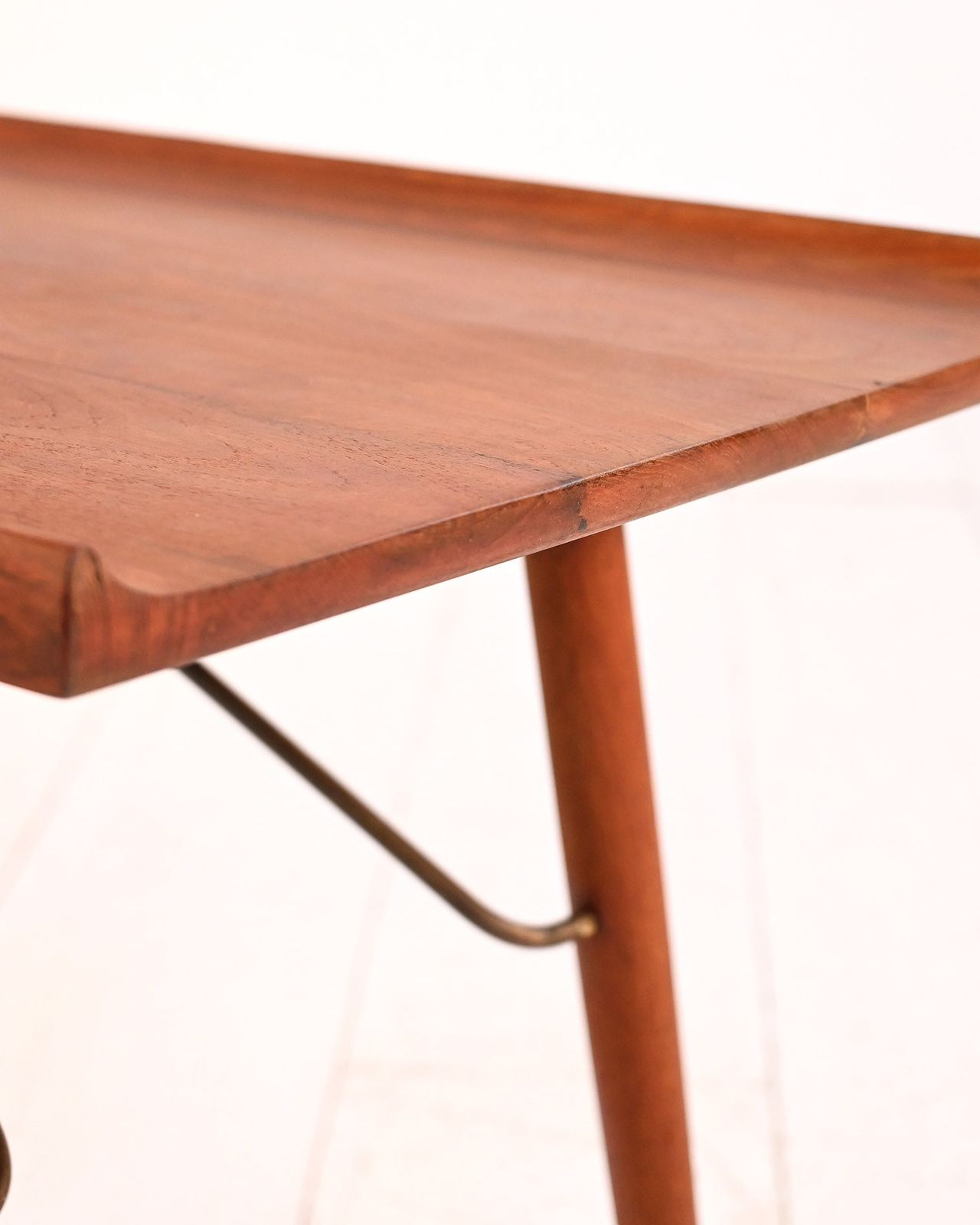 photo furniture Deense salontafel toegeschreven aan Børge Mogensen voor Søborg Møbler, jaren 1950