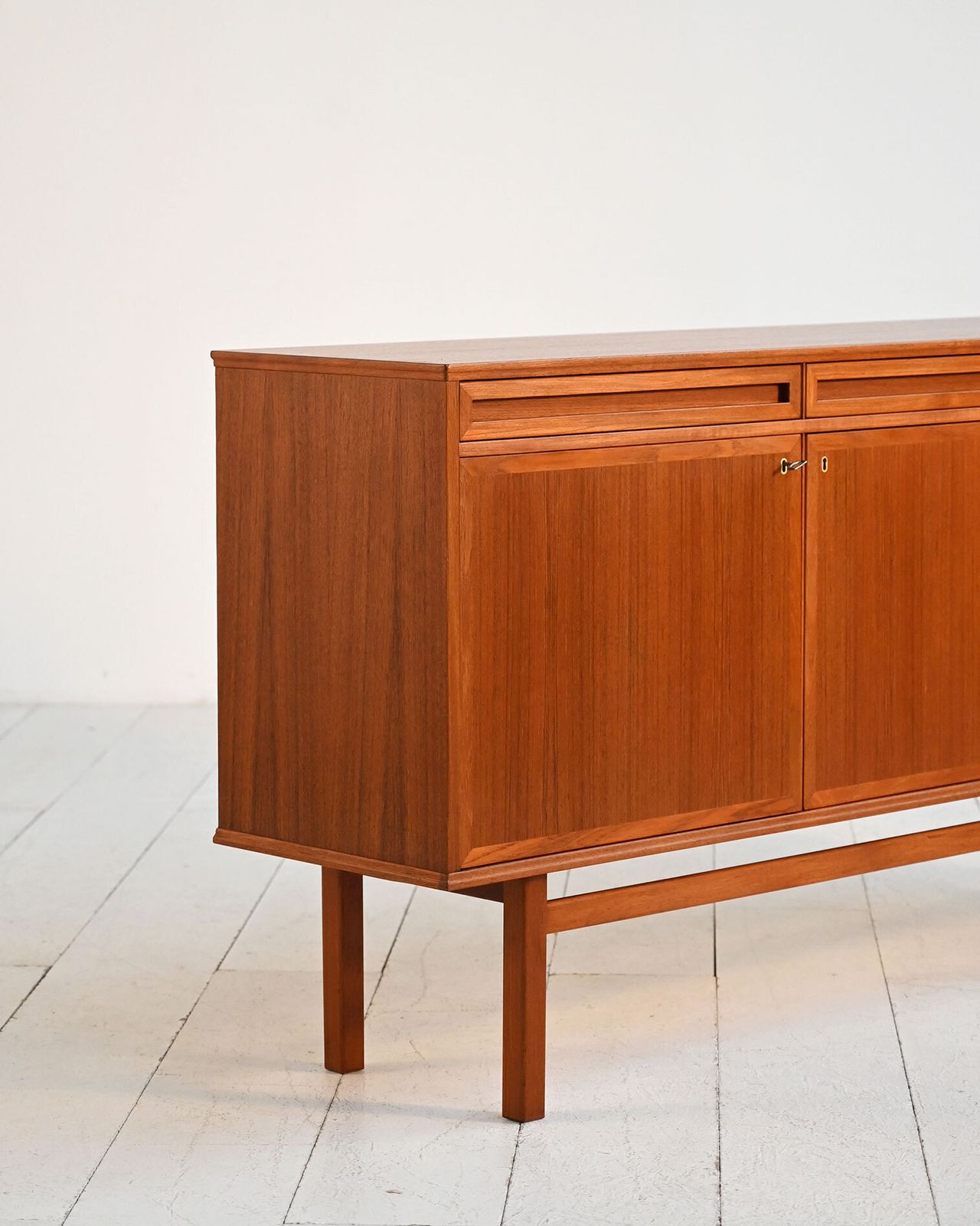 Vintage Scandinavian Teak Dressoir photo buy