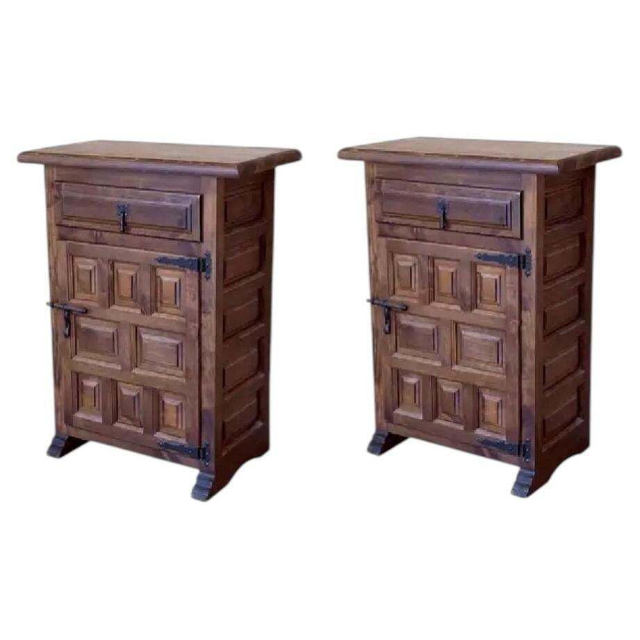 Tables de chevet espagnoles du XXe siècle avec tiroir et porte, 1920, lot de 2