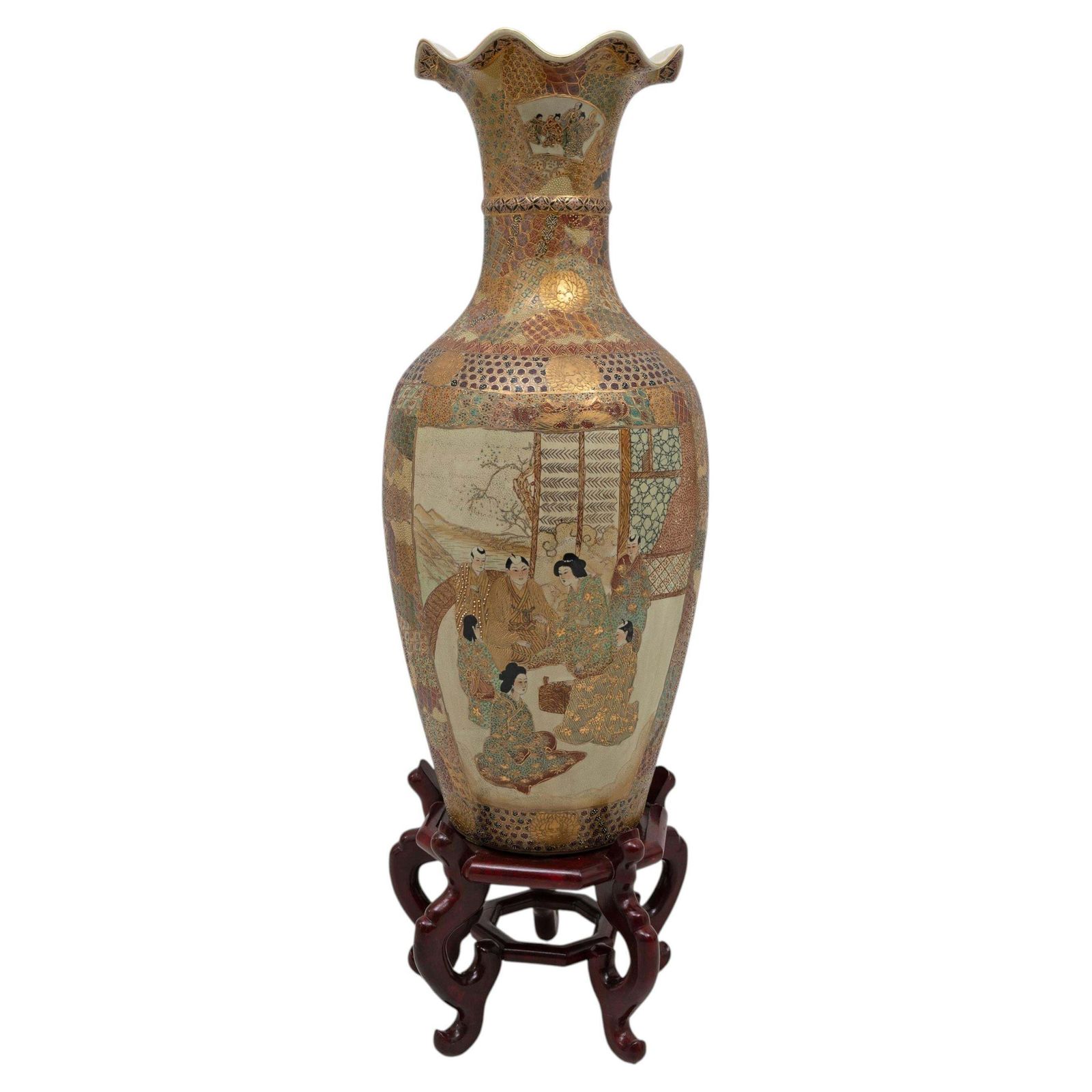 Grote Japanse Royal Satsuma vaas met figuratieve en vergulde decoratie