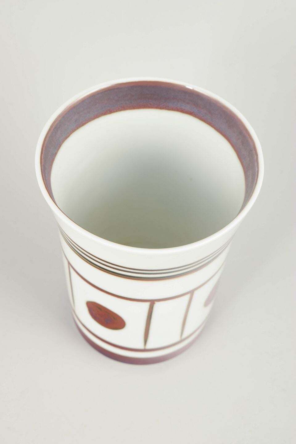 Vase en faïence Trude Barner Jespersen pour Bing & Grøndahl, décor graphique photo for sale