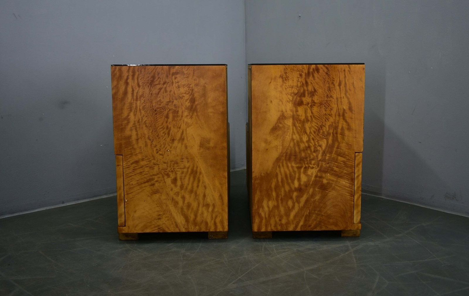1939s Pair Of Art Deco Bedside Tables, Czechoslovakia photo vinterior