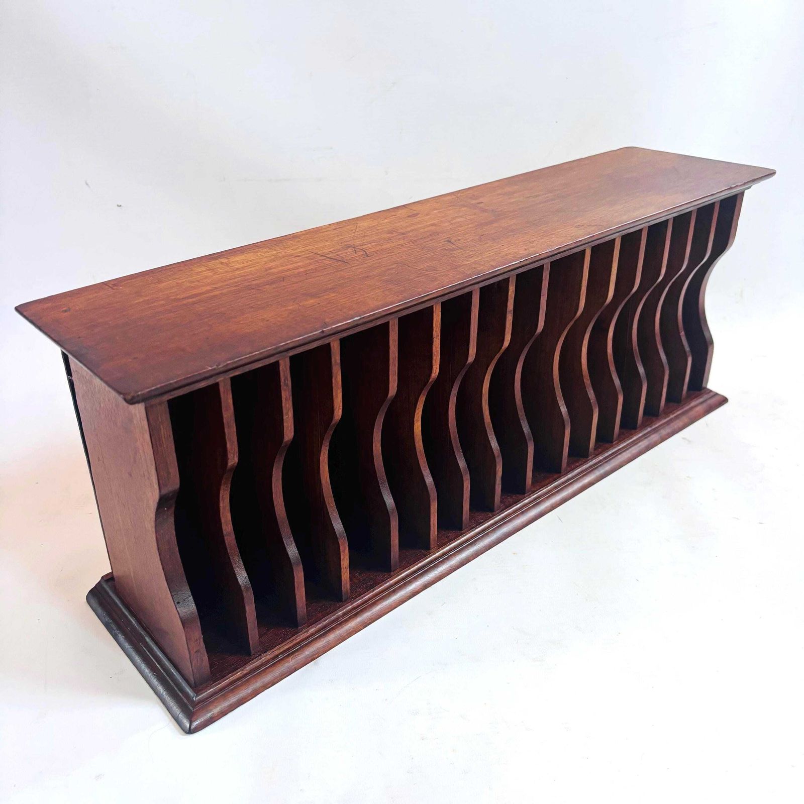 photo vintage Casier à partitions d'époque édouardienne en acajou, organiseur de bureau, vers 1910