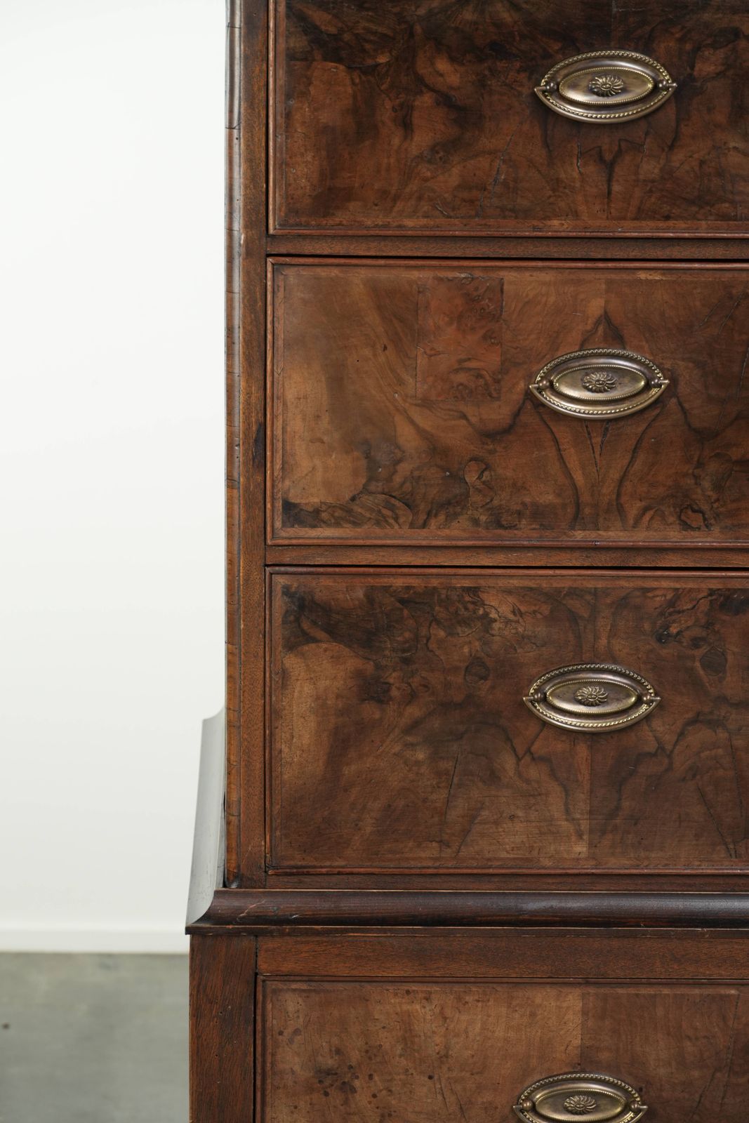 photo for sale Large Antique 18th Century English Oak Double Chest Of Drawers With Burr Walnut Veneer And A Very Beautiful Appearance.