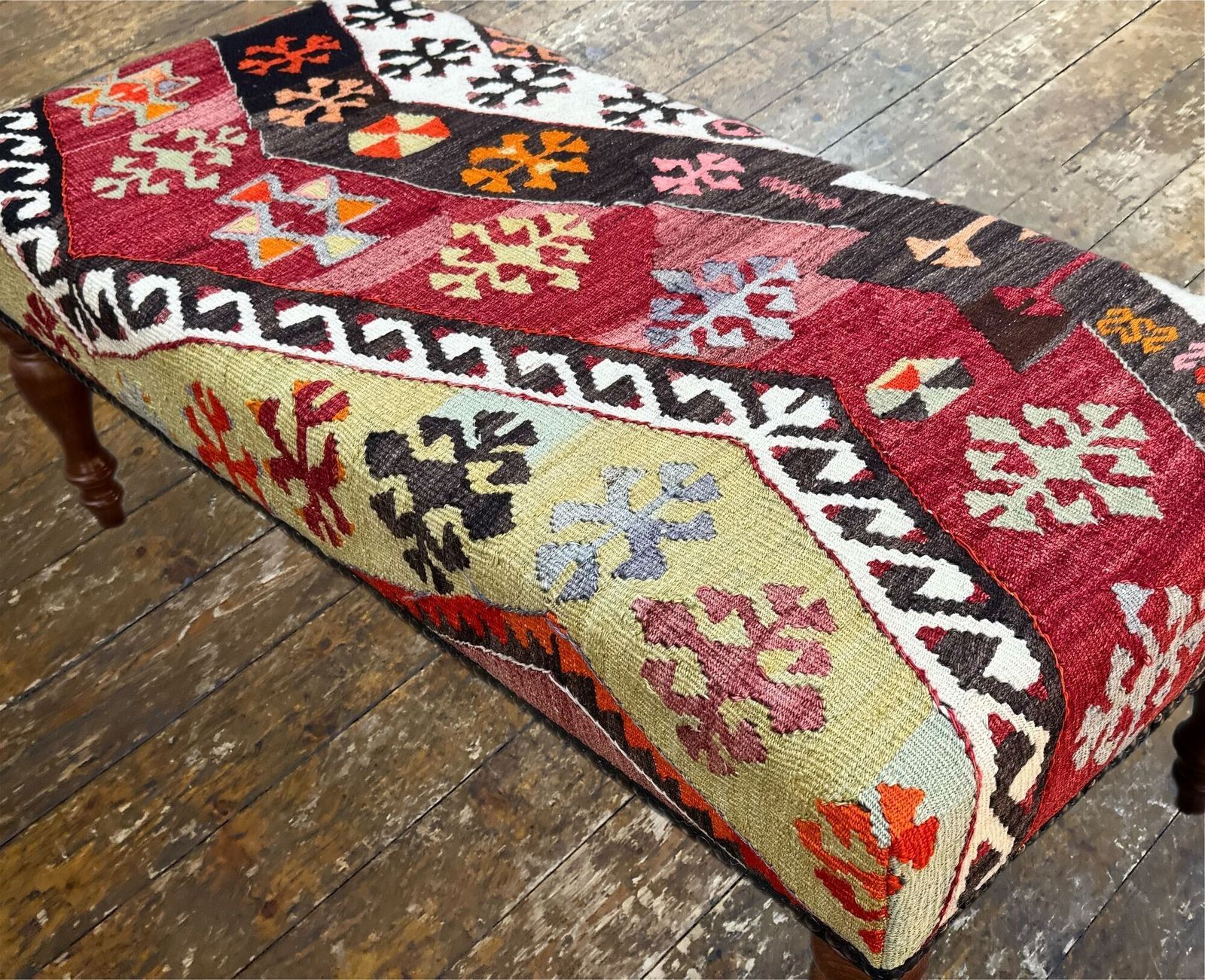 Kilim Kruk 1,03m x 0,47m x H0,39m photo furniture