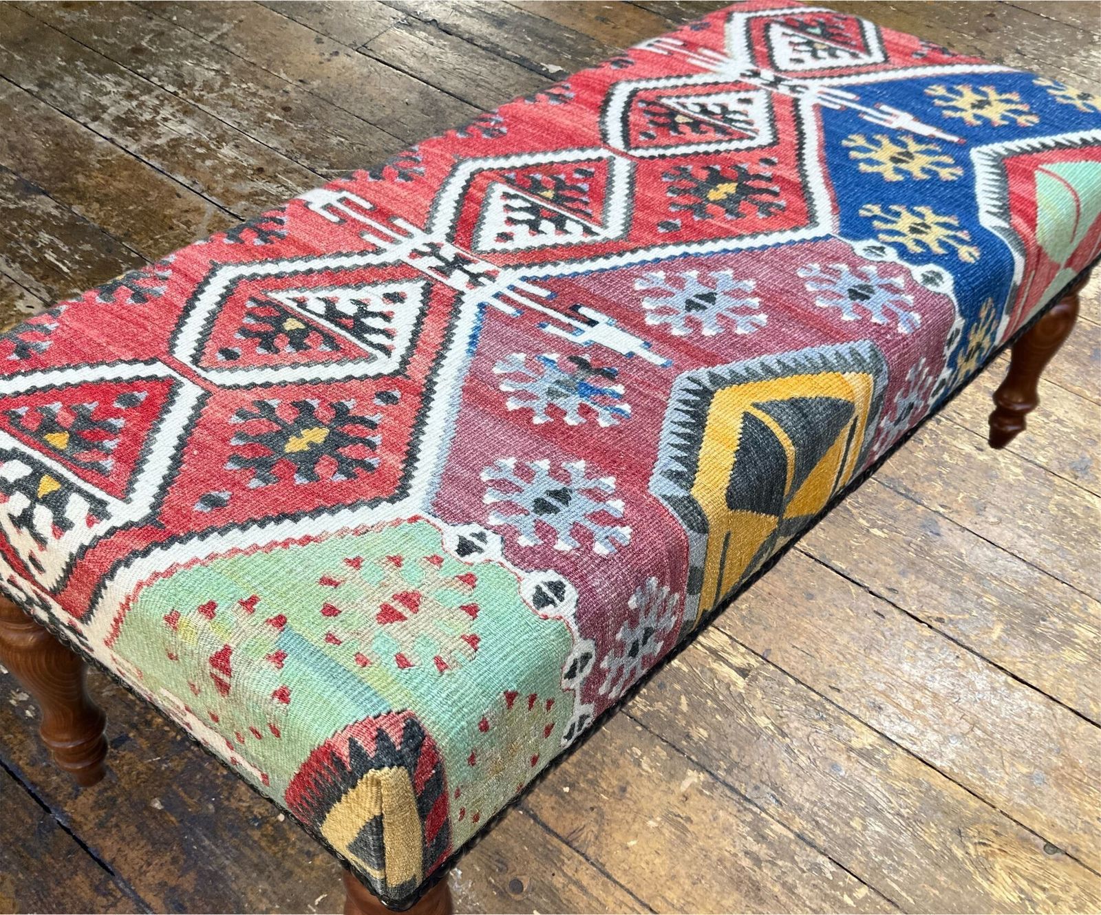 Kilim Kruk 1,03m x 0,47m x H0,38m photo furniture