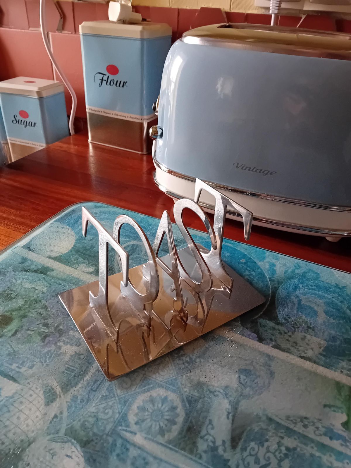 Toastrack Verzilverd Keukenaccessoire voor Geroosterd Brood op Tafel photo buy
