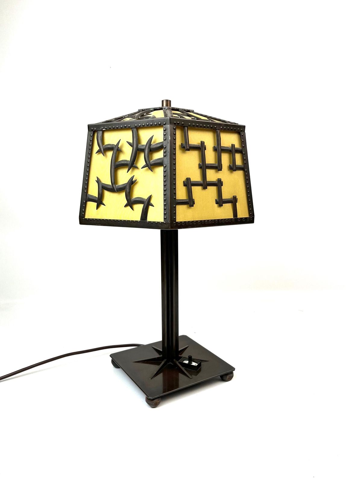 Grande lampe de bureau Bauhaus Art déco, style avant-garde cubiste, Allemagne, vers 1925