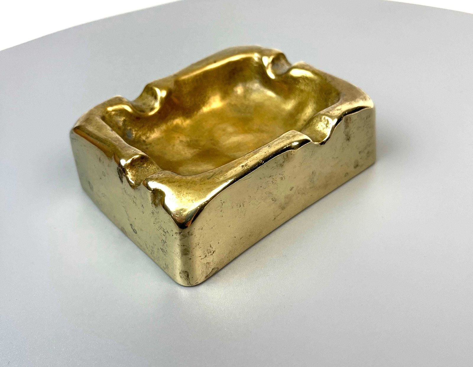 Cendrier Brutalist mid-century en bronze massif, Allemagne, 1960