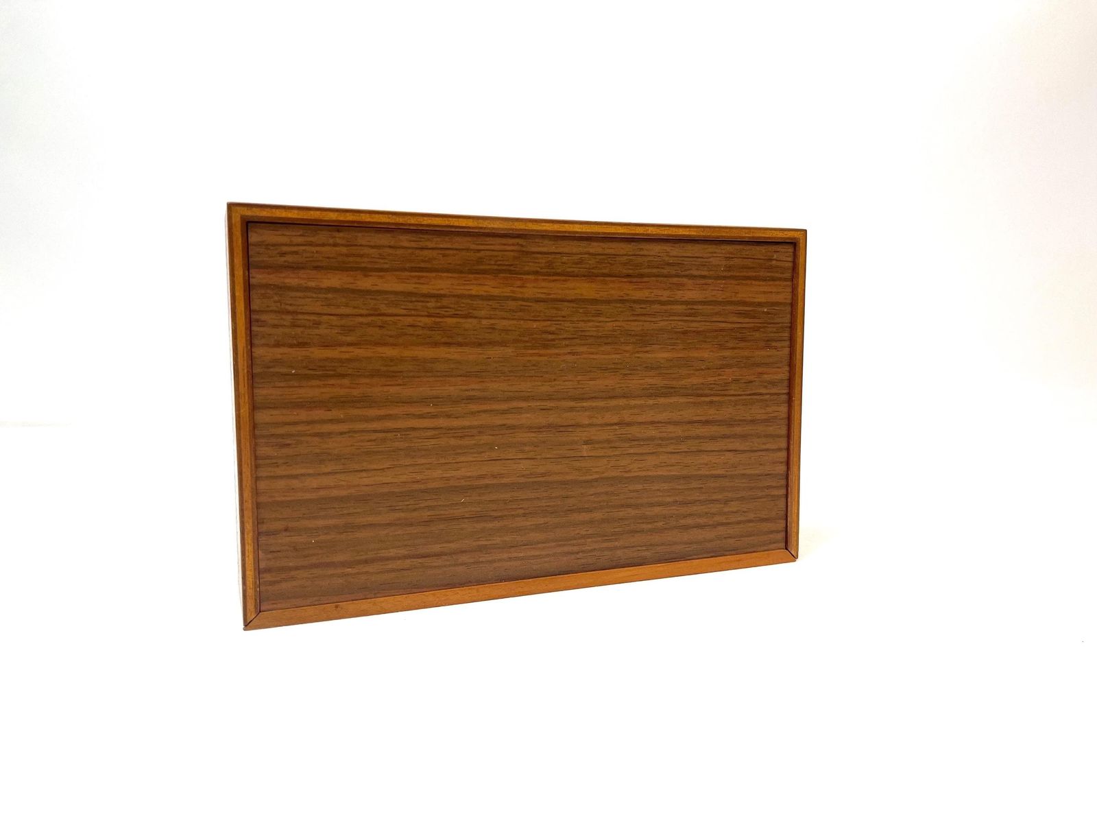 Horloge de bureau mid-century en teck et laiton, Junghans Ato Mat, Allemagne, 1960 photo vinterior