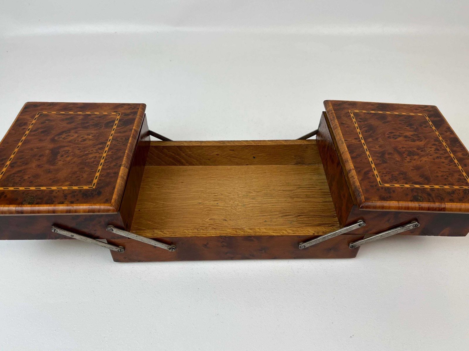 photo furniture Very Rare Antique Art Deco Bauhaus Root Wood Veneer Foldable Jewelry Box 1930
