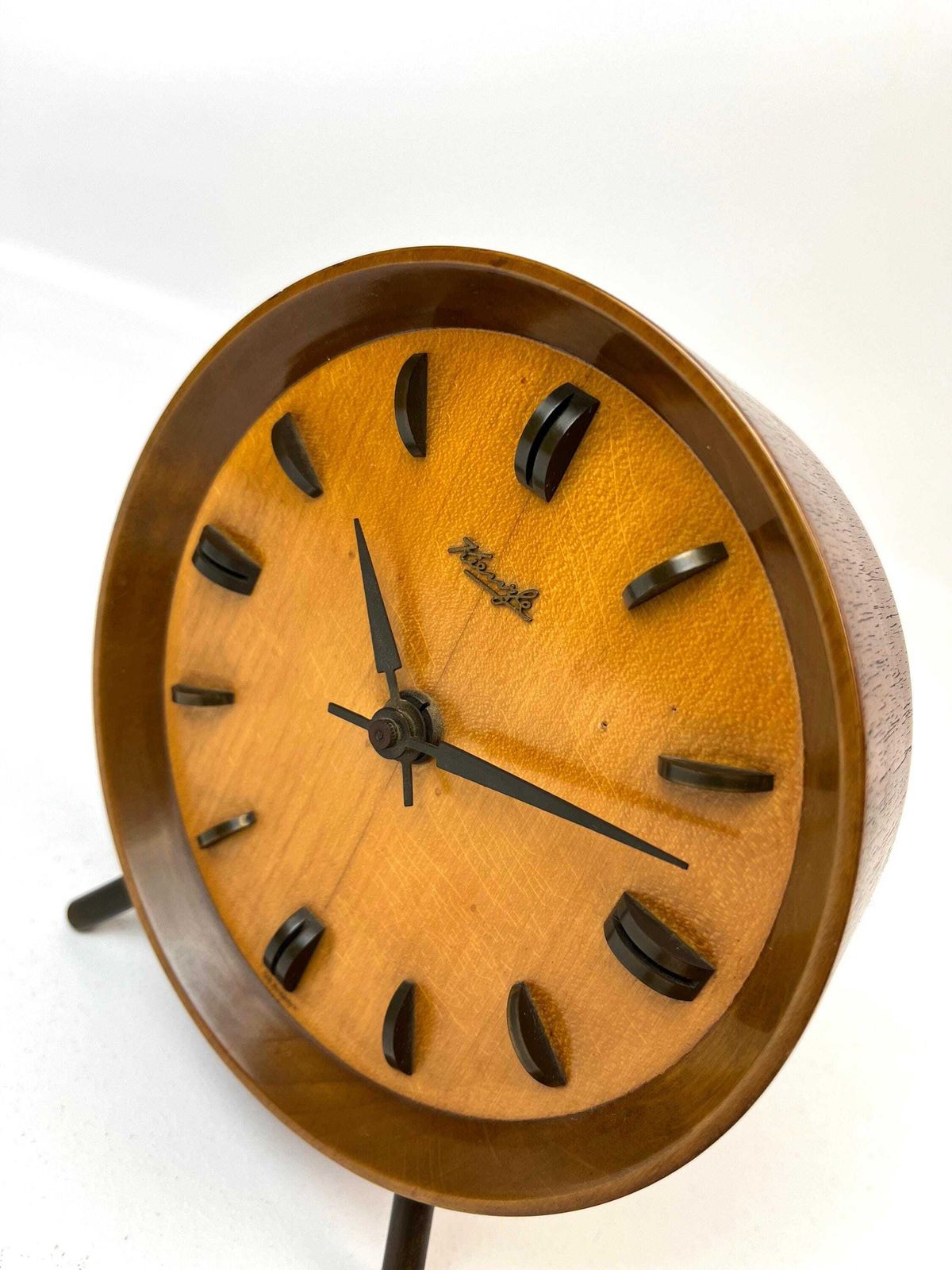 Beautiful Round Mid Century Teak Tripod Desk Clock By Kienzle Germany 1960 photo 527.0