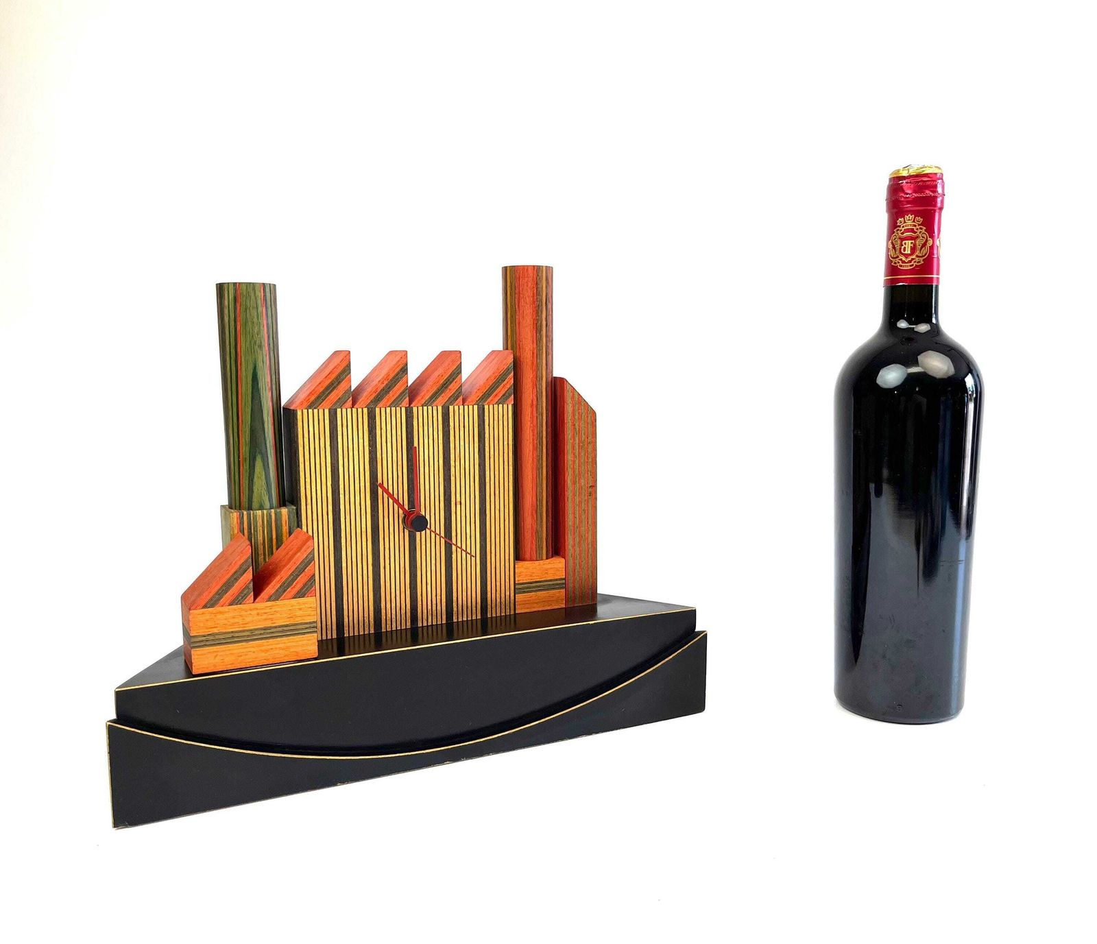Zeldzame bureauklok uit de jaren 80, postmodern Memphis-design, van Pirondini photo Woonaccessoires