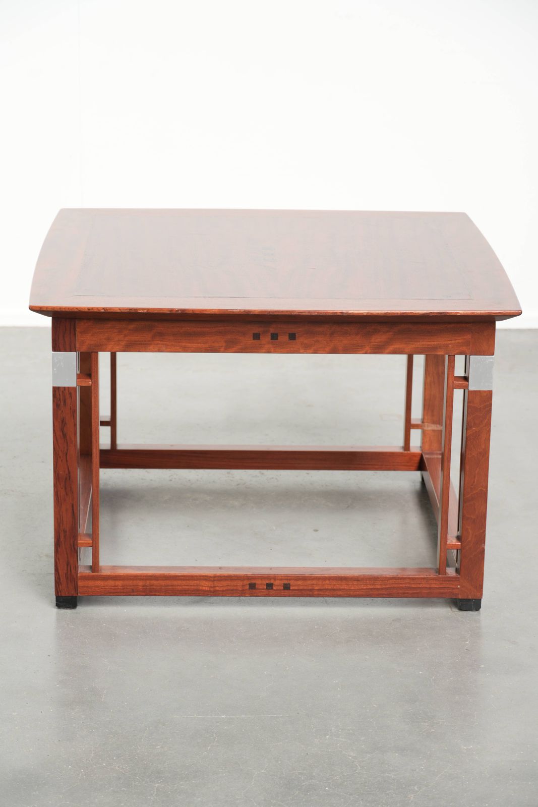 Vierkante salontafel in art deco stijl, Schuitema Decoforma photo 614.0