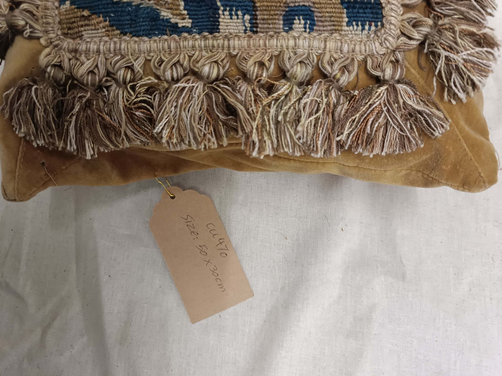 Rare 17th Century French Aubusson Tapestry Cushion With Figural Design & Tassels photo vinterior