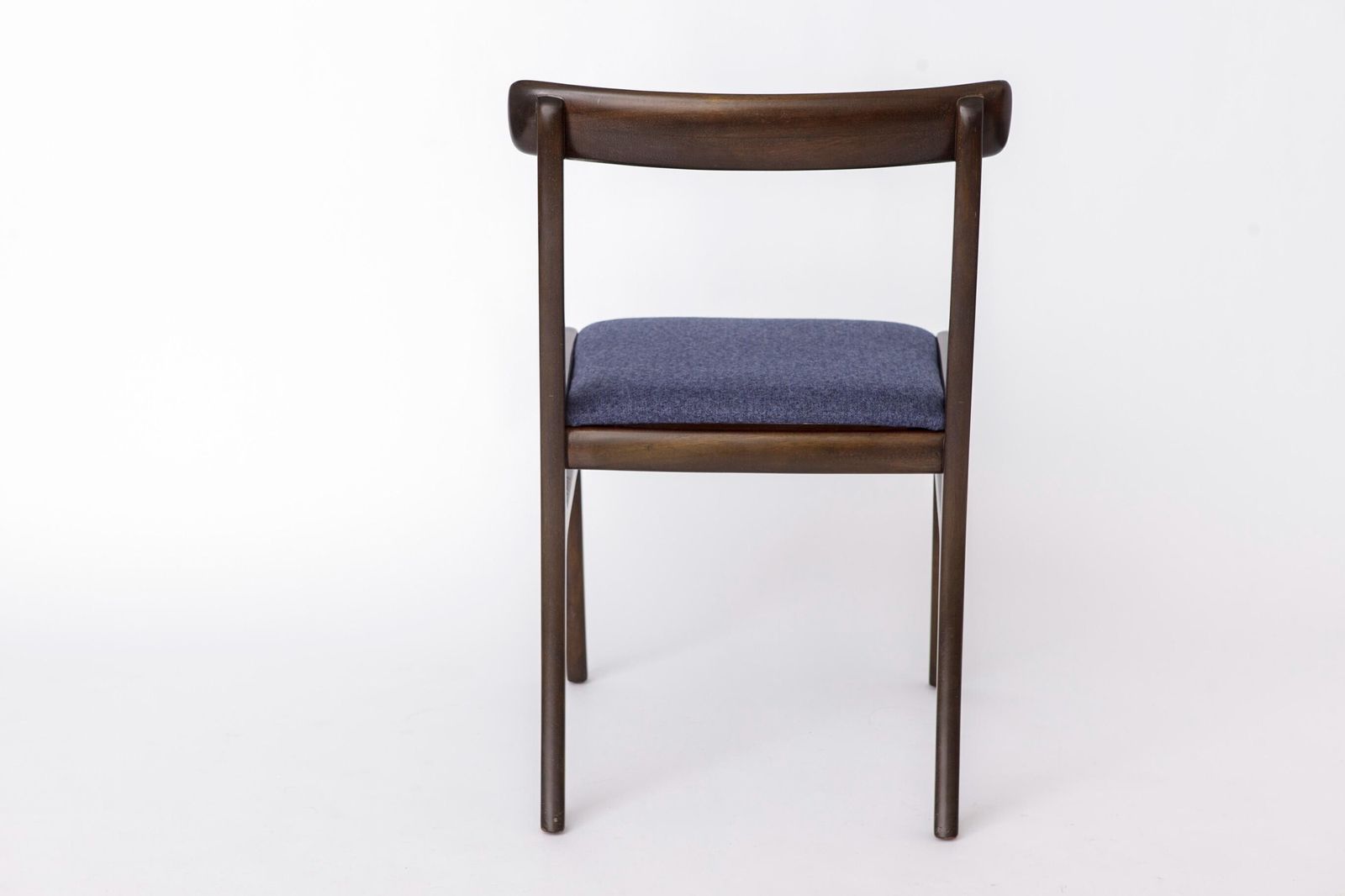 Ole Wanscher eetkamerstoel voor Poul Jeppesen, Deense mid-century mahoniehouten stoel, Denemarken, jaren 1960 photo buy