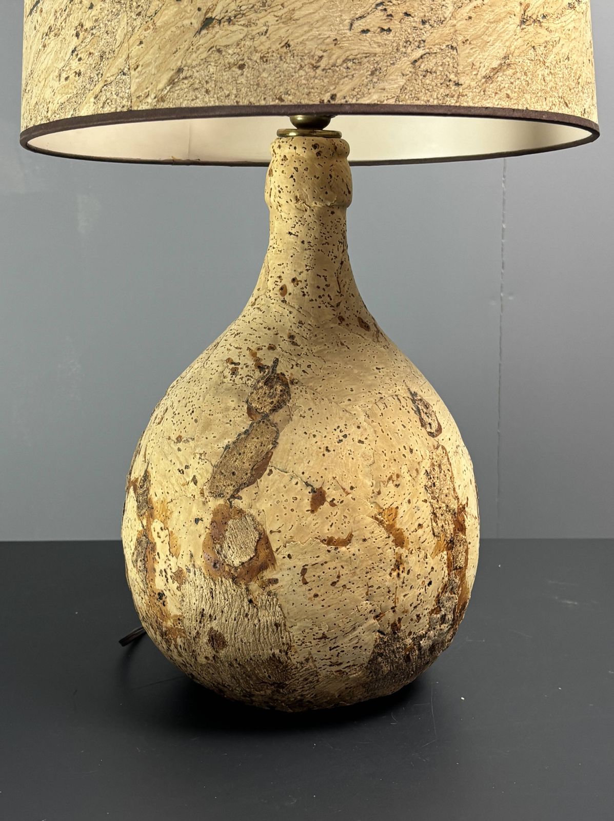 Lampe de table mid-century en liège, France, années 1960-1970 photo vintage