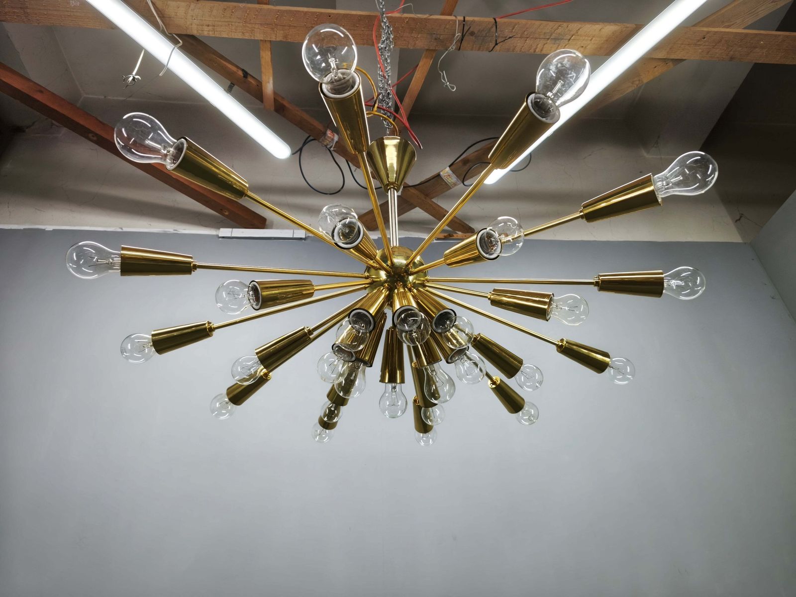 photo for sale Lustre Sputnik 28 lumières en laiton Kamenický Šenov, Tchécoslovaquie, années 1970