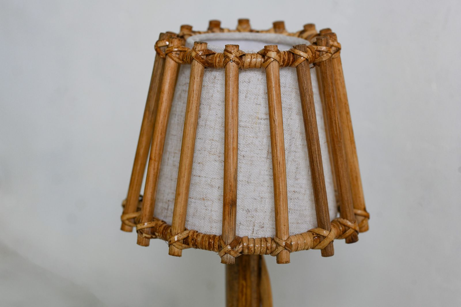Mid-Century Pencil Reed Rattan Tafellamp photo Verlichting